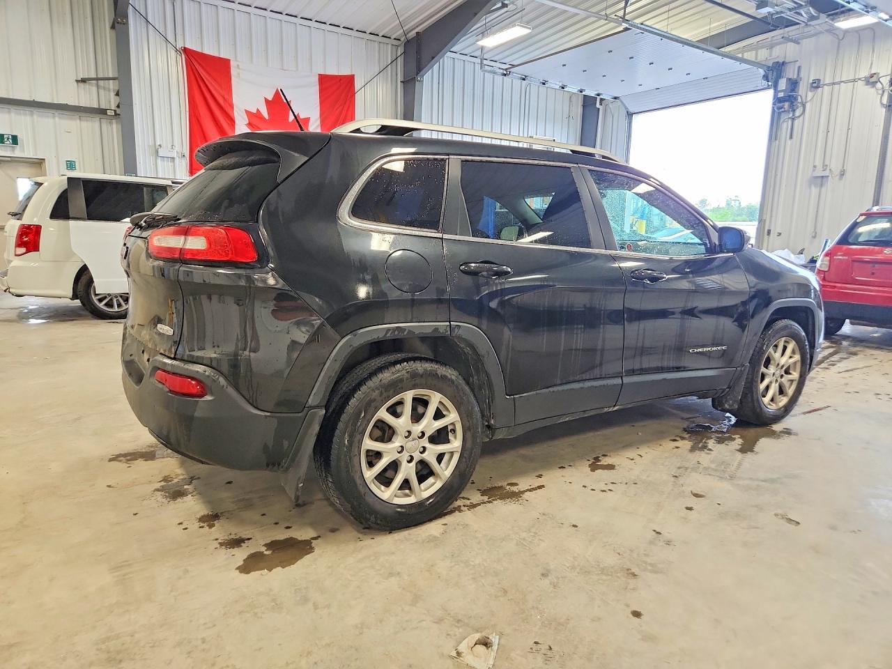 2014 Jeep Cherokee Latitude Black vin: 1C4PJMCB1EW120555