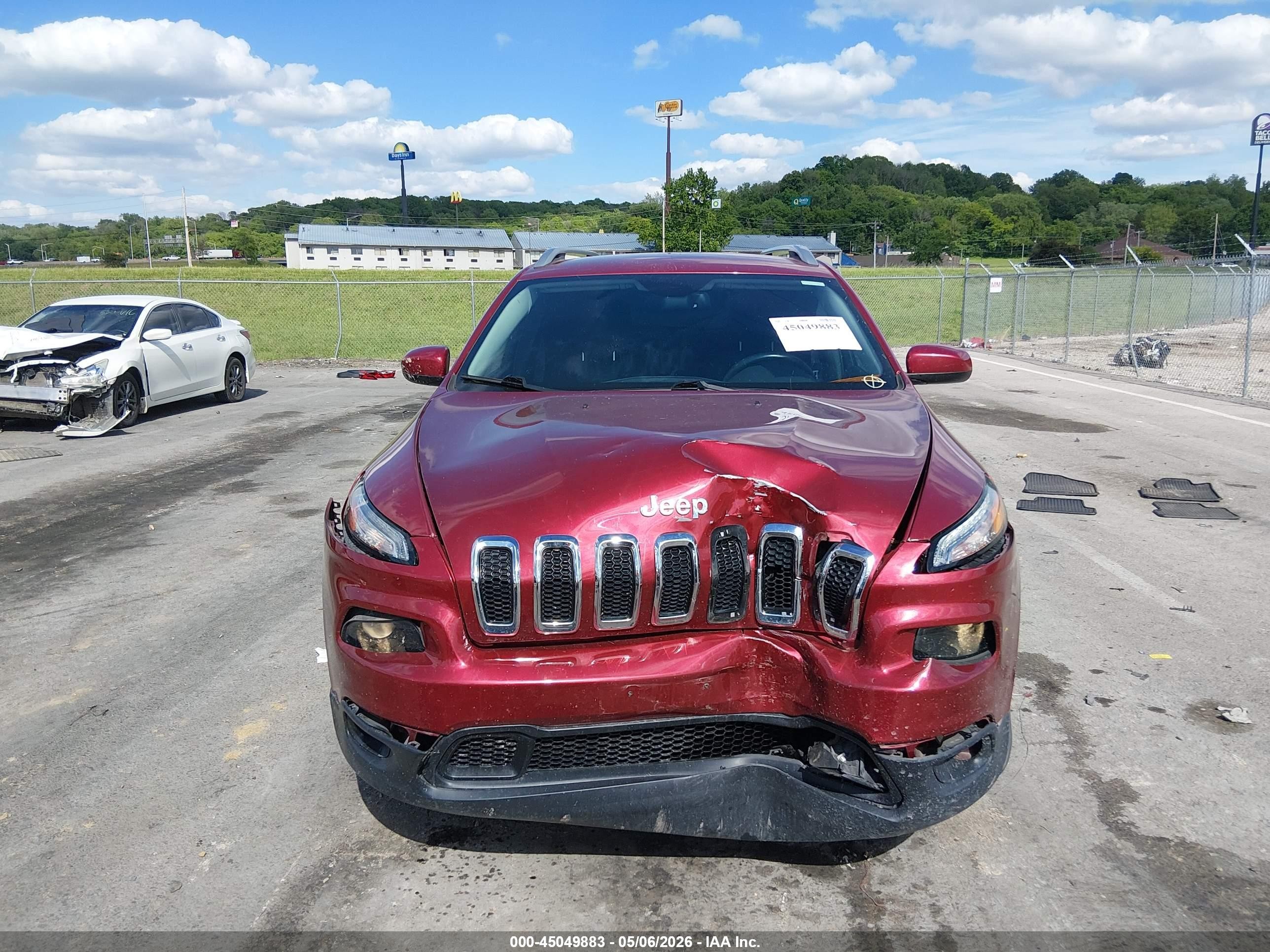 2014 Jeep Cherokee Latitude Red vin: 1C4PJMCB1EW175359