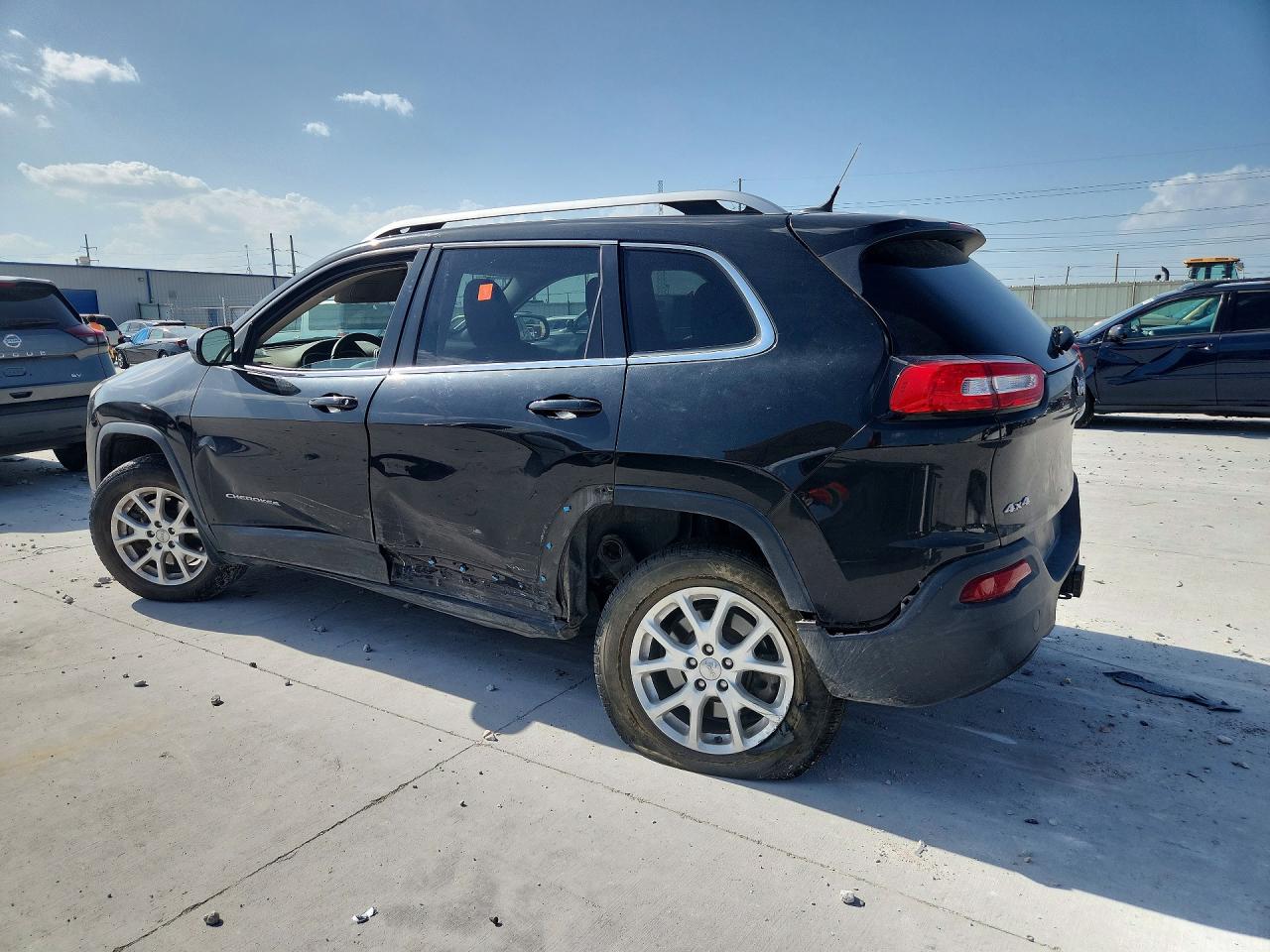 2014 Jeep Cherokee Latitude Black vin: 1C4PJMCB1EW246270