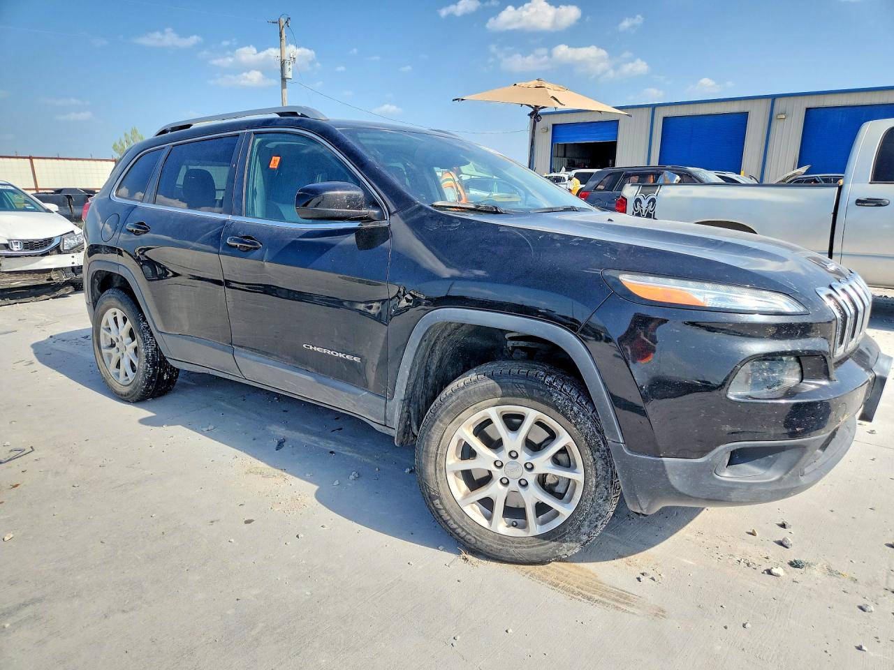 2014 Jeep Cherokee Latitude Black vin: 1C4PJMCB1EW246270
