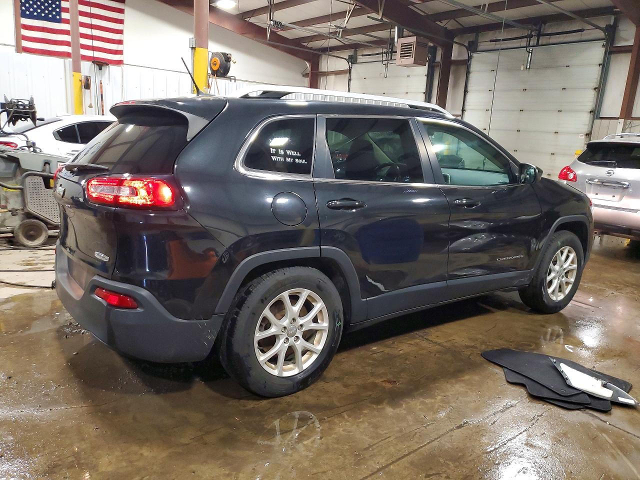 2015 Jeep Cherokee Latitude Black vin: 1C4PJMCB1FW511142