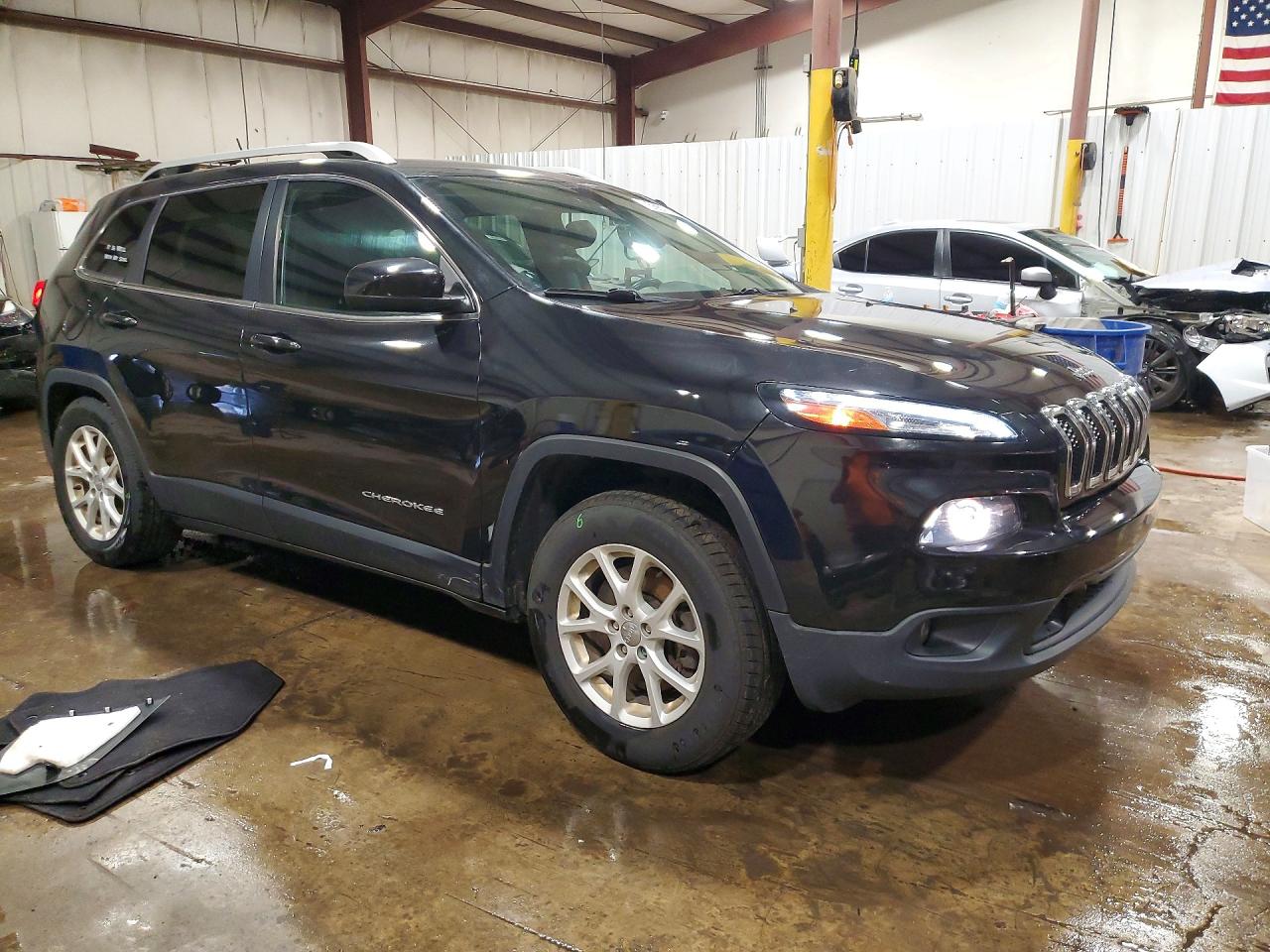 2015 Jeep Cherokee Latitude Black vin: 1C4PJMCB1FW511142