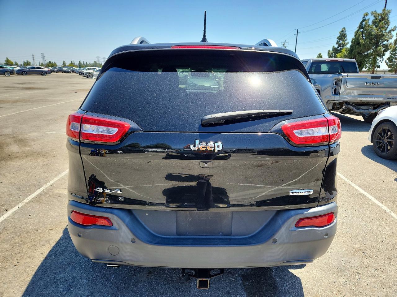 2015 Jeep Cherokee Latitude Black vin: 1C4PJMCB1FW544853