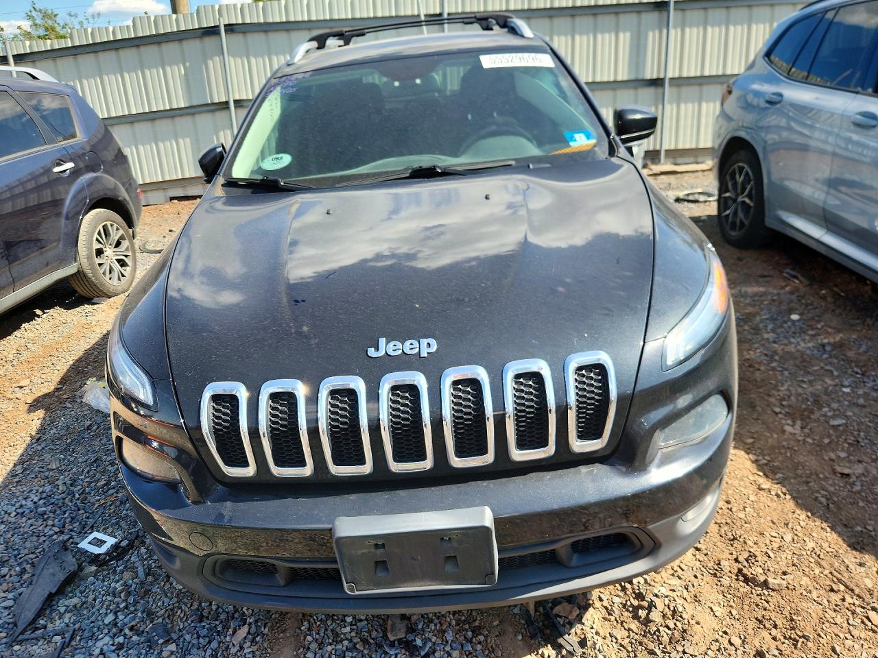 2015 Jeep Cherokee Latitude Black vin: 1C4PJMCB1FW589405