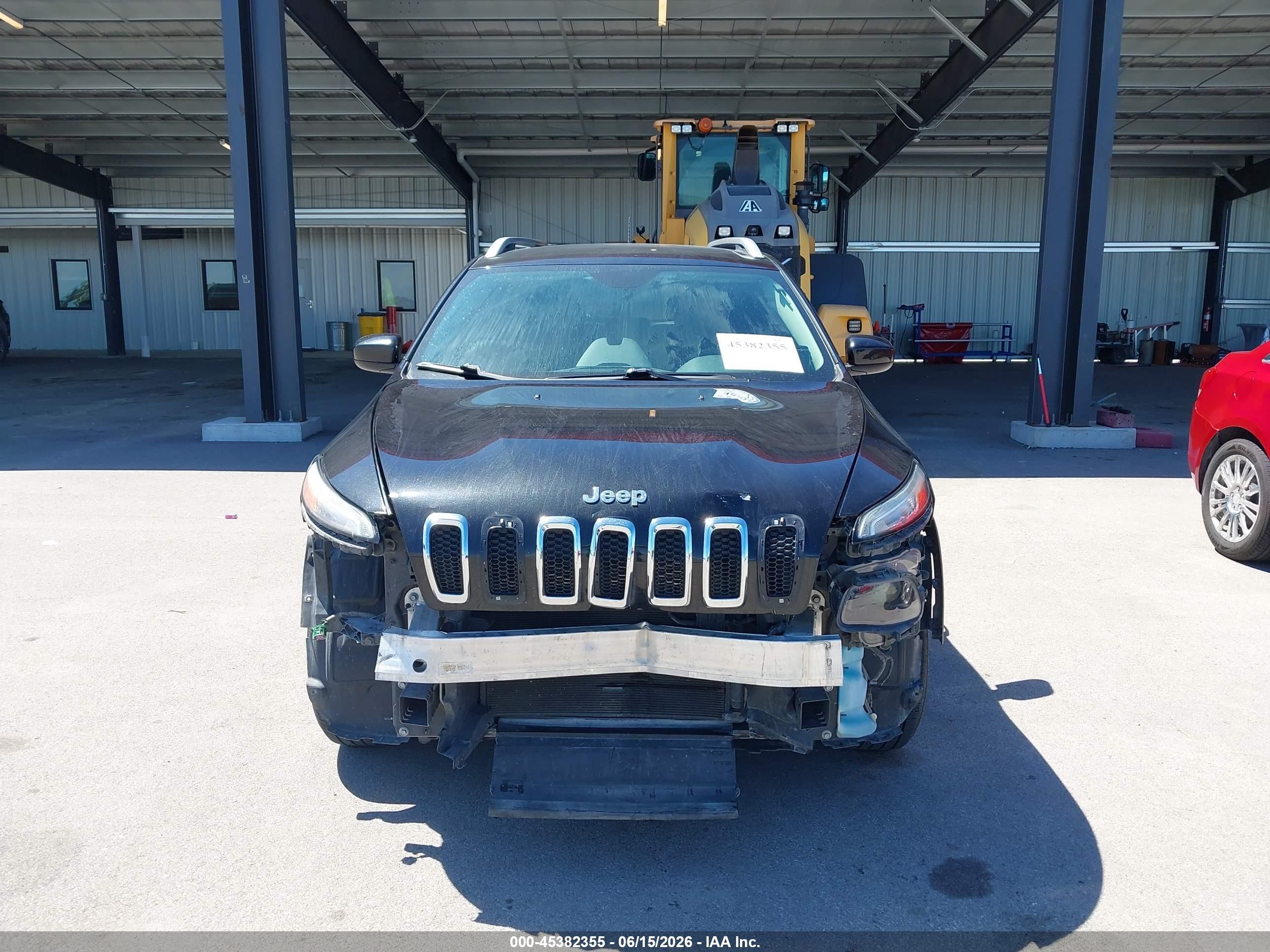 2015 Jeep Cherokee Latitude Black vin: 1C4PJMCB1FW649327