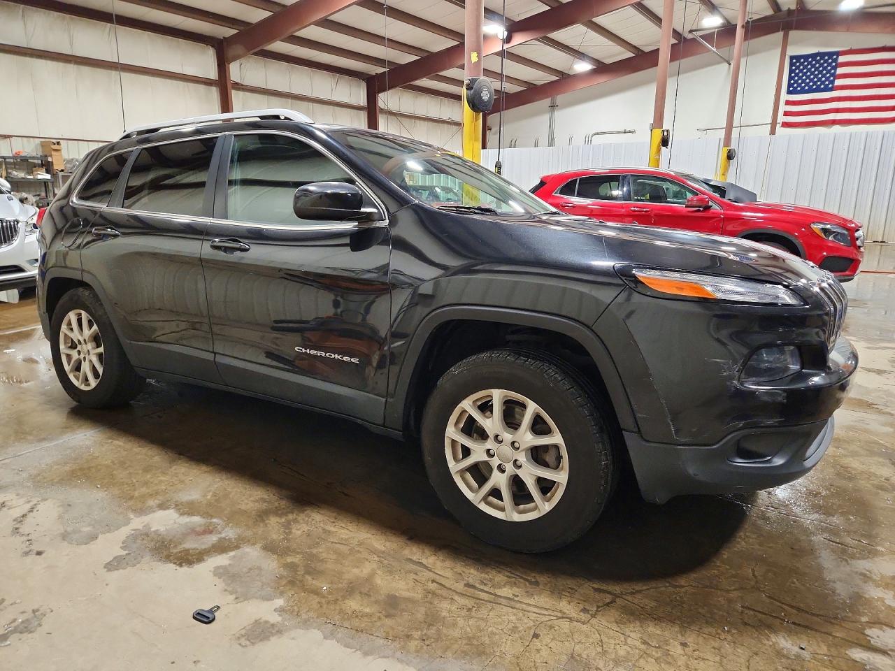 2015 Jeep Cherokee Latitude Black vin: 1C4PJMCB1FW665706