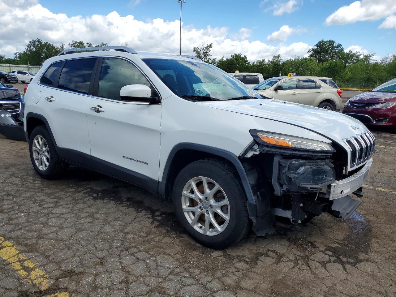 2015 Jeep Cherokee Latitude Белый vin: 1C4PJMCB1FW772299