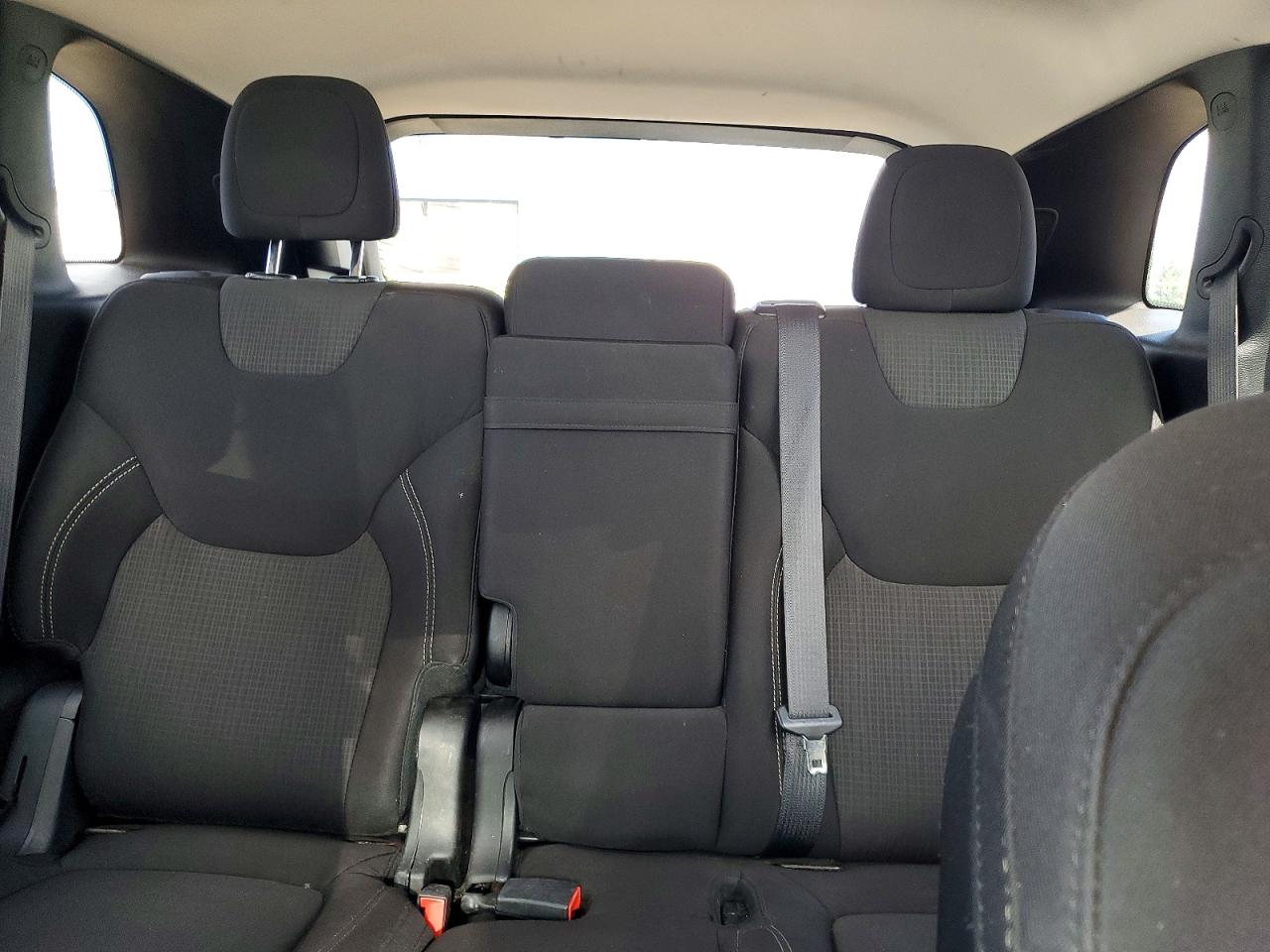 2015 Jeep Cherokee Latitude Белый vin: 1C4PJMCB1FW772299