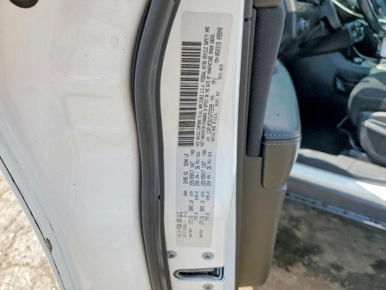 2015 Jeep Cherokee Latitude Белый vin: 1C4PJMCB1FW772299