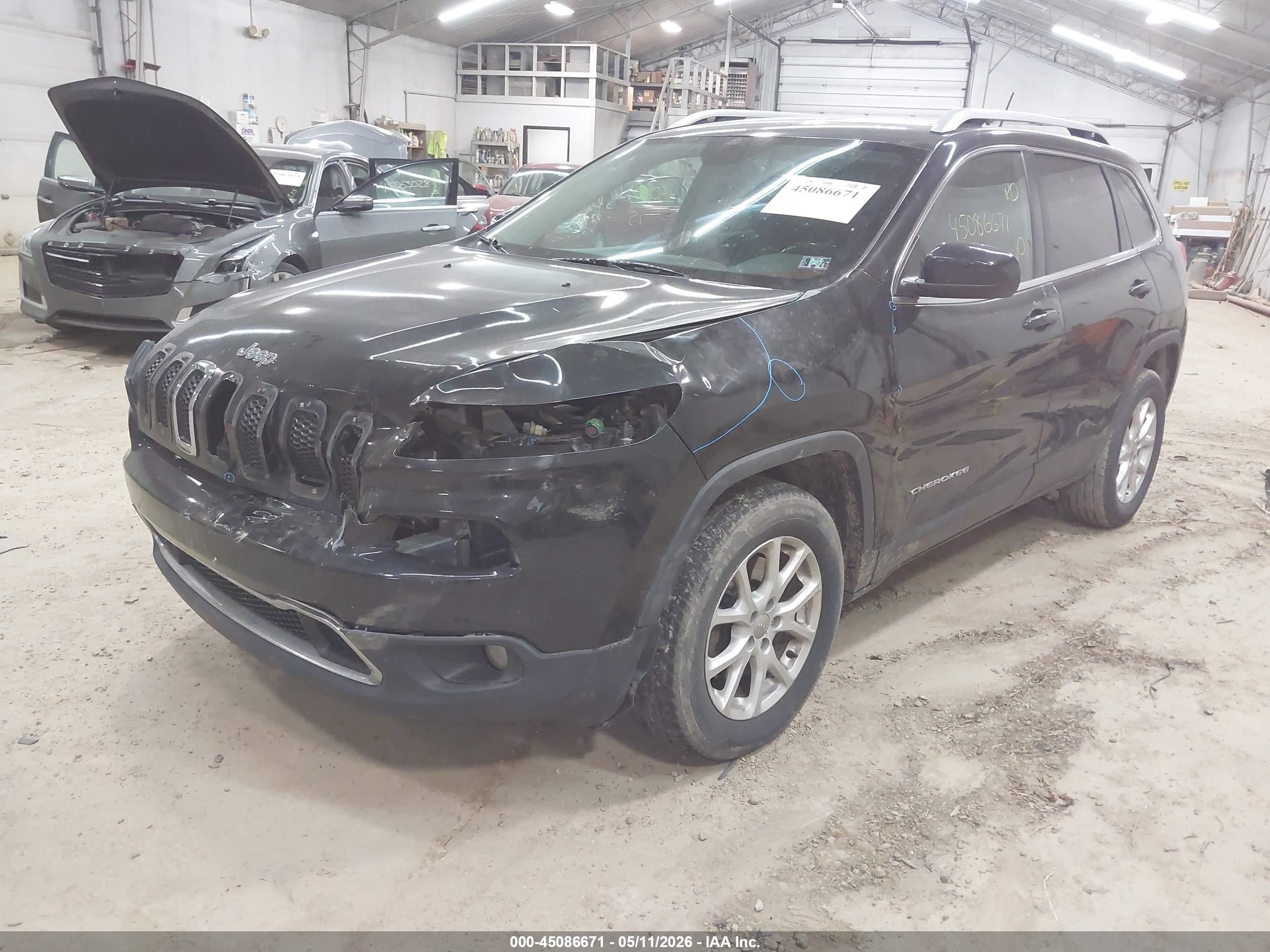 2015 Jeep Cherokee Latitude Black vin: 1C4PJMCB1FW787272