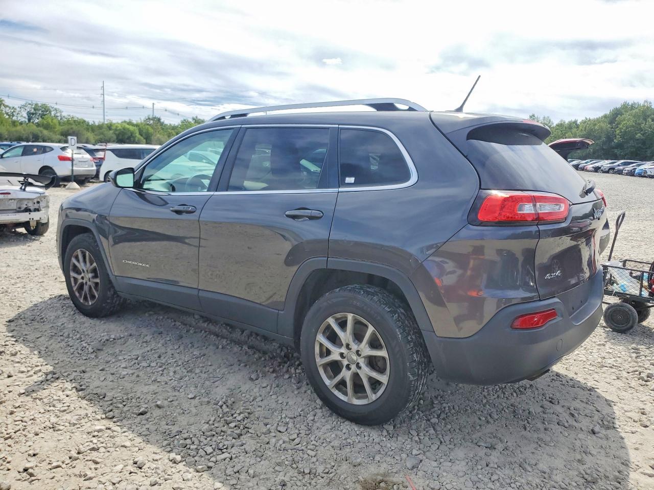 2015 Jeep Cherokee Latitude Black vin: 1C4PJMCB1FW789152