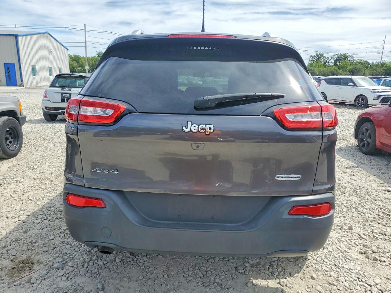 2015 Jeep Cherokee Latitude Black vin: 1C4PJMCB1FW789152