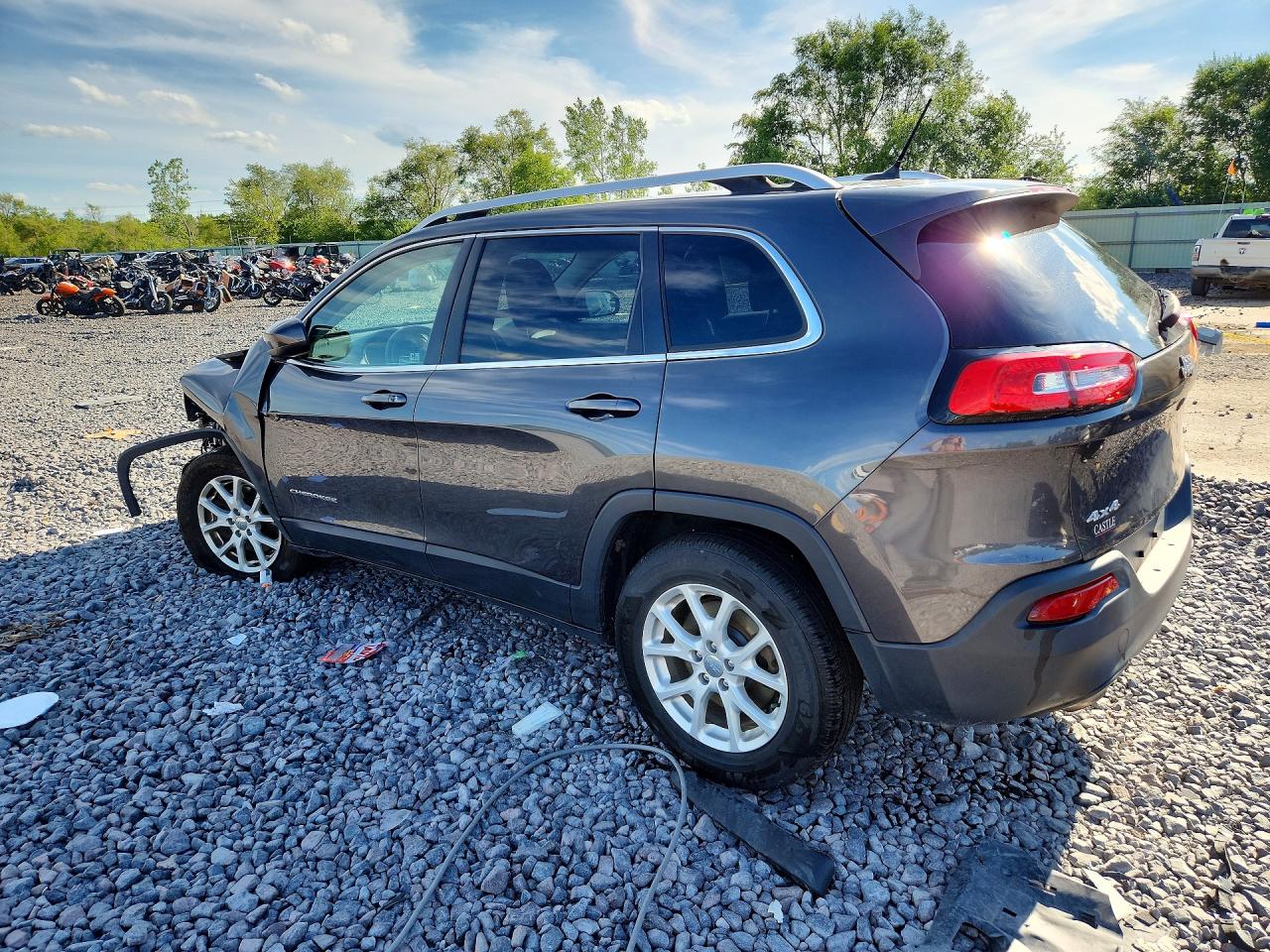 2015 Jeep Cherokee Latitude Gray vin: 1C4PJMCB1FW789801