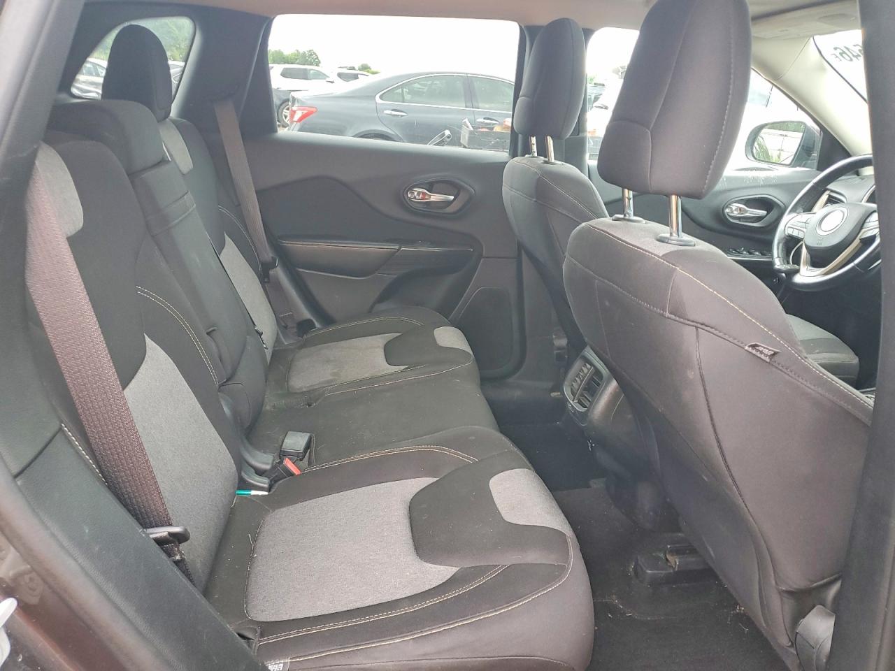 2014 Jeep Cherokee Latitude Серый vin: 1C4PJMCB2EW301034