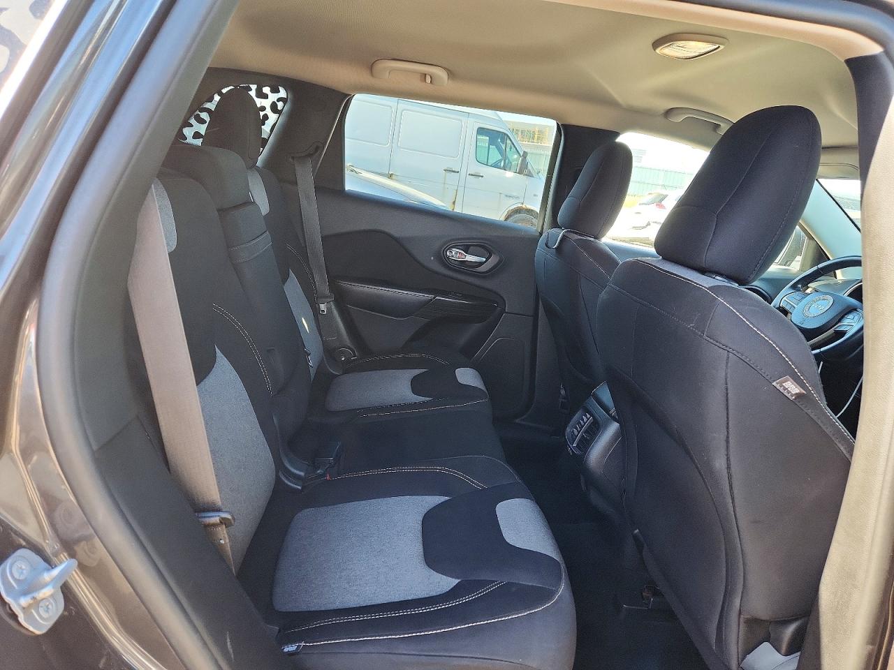 2014 Jeep Cherokee Latitude Угольный vin: 1C4PJMCB2EW303267