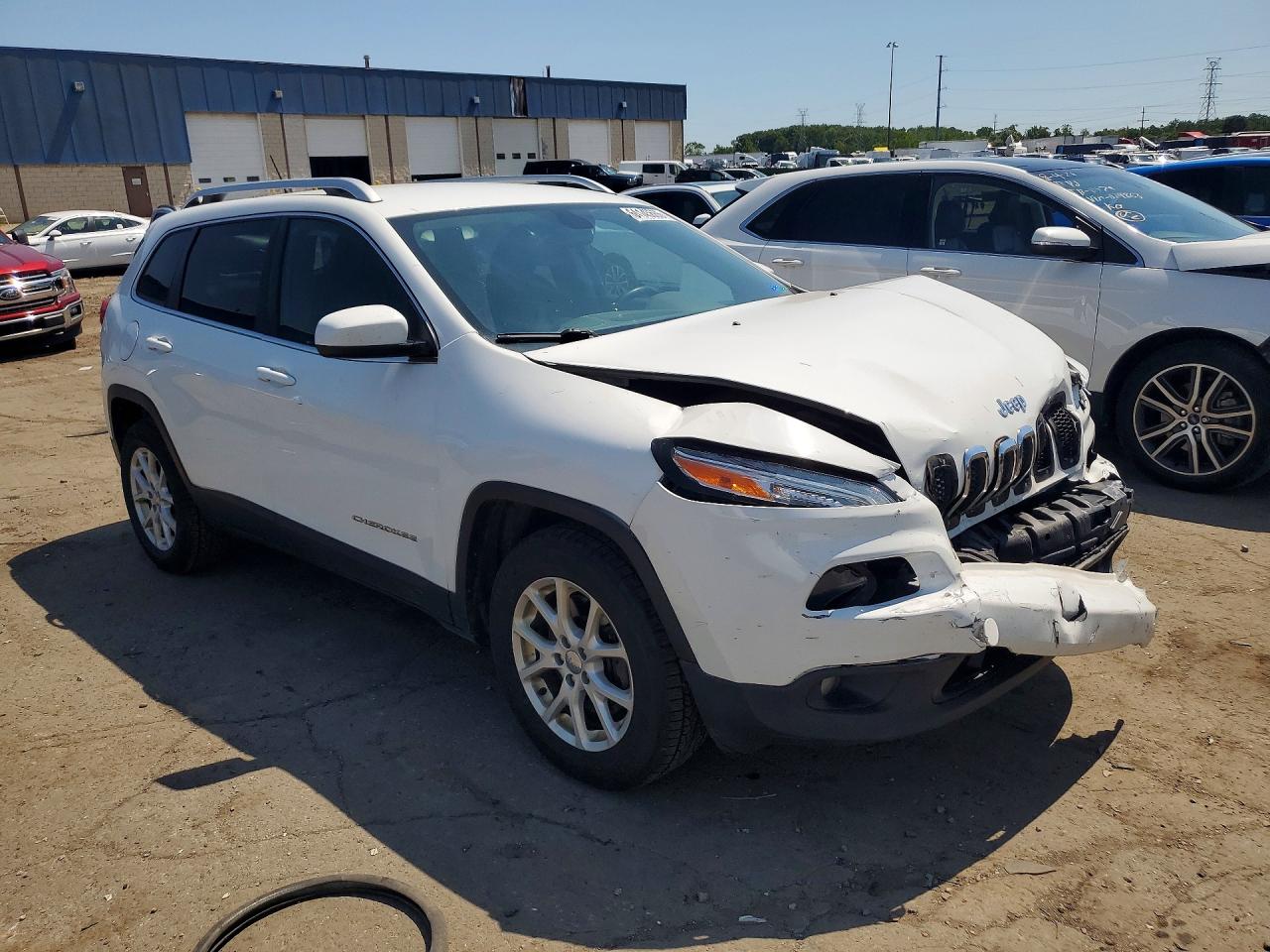 2015 Jeep Cherokee Latitude White vin: 1C4PJMCB2FW510033