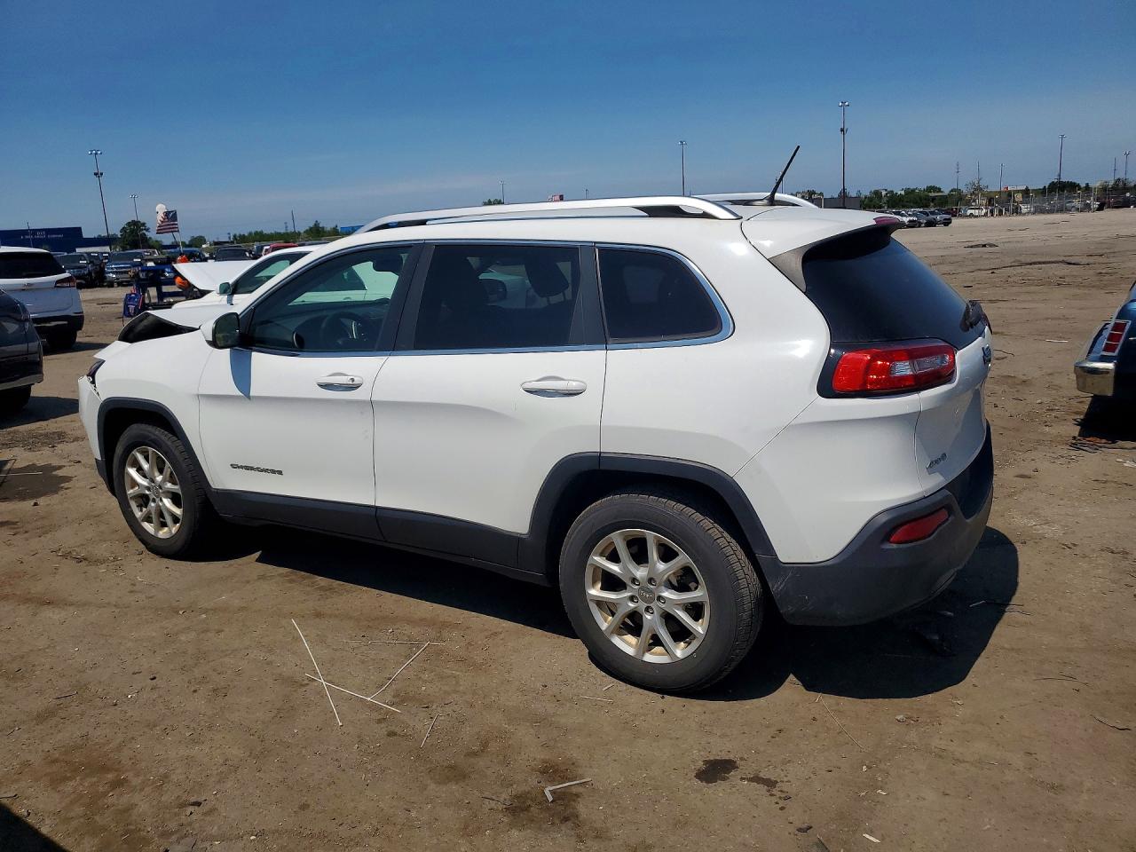 2015 Jeep Cherokee Latitude White vin: 1C4PJMCB2FW510033