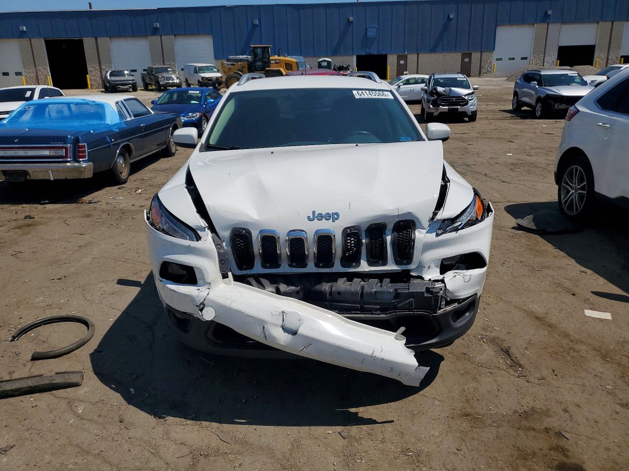 2015 Jeep Cherokee Latitude White vin: 1C4PJMCB2FW510033