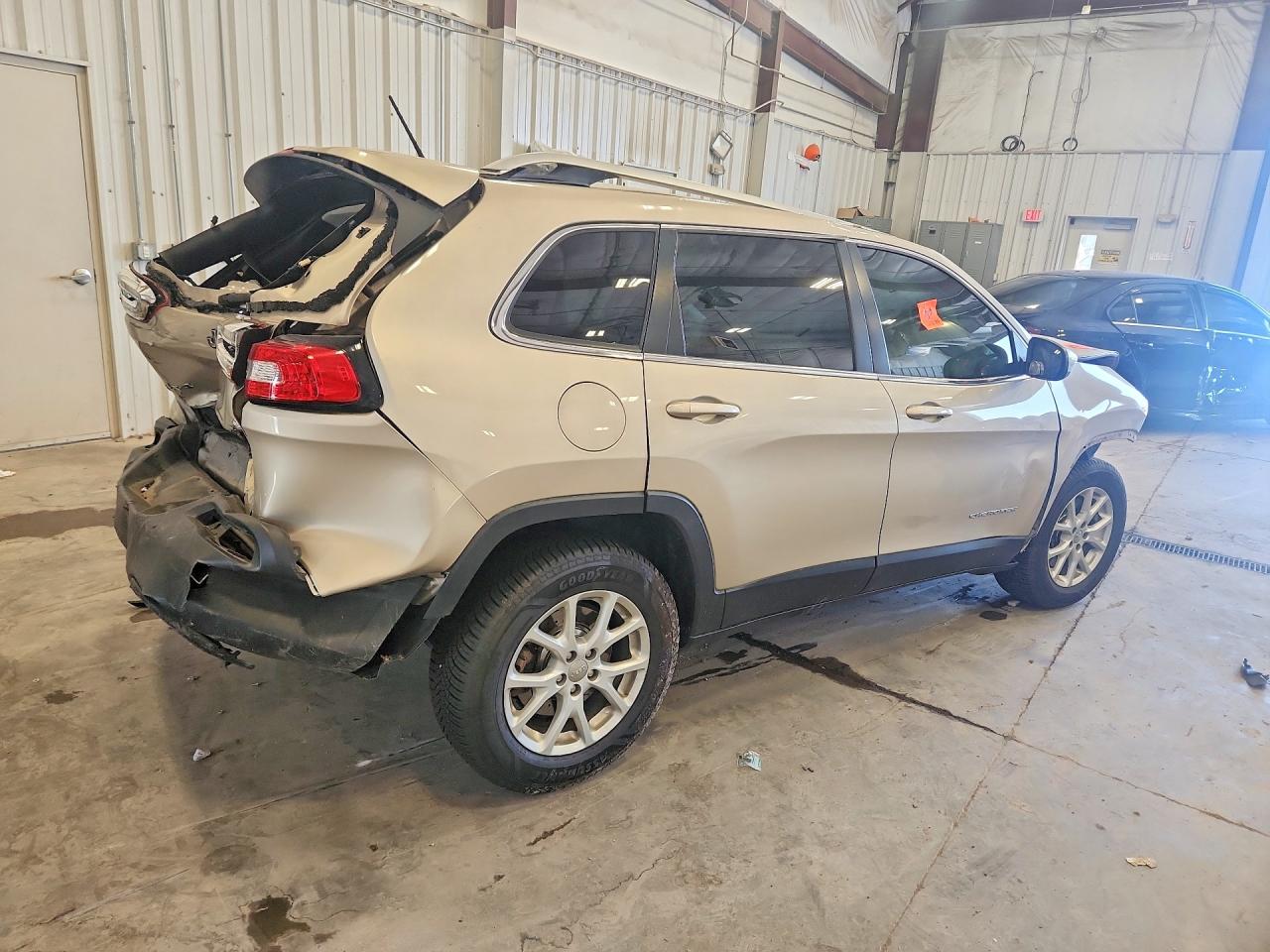 2015 Jeep Cherokee Latitude Tan vin: 1C4PJMCB2FW535109