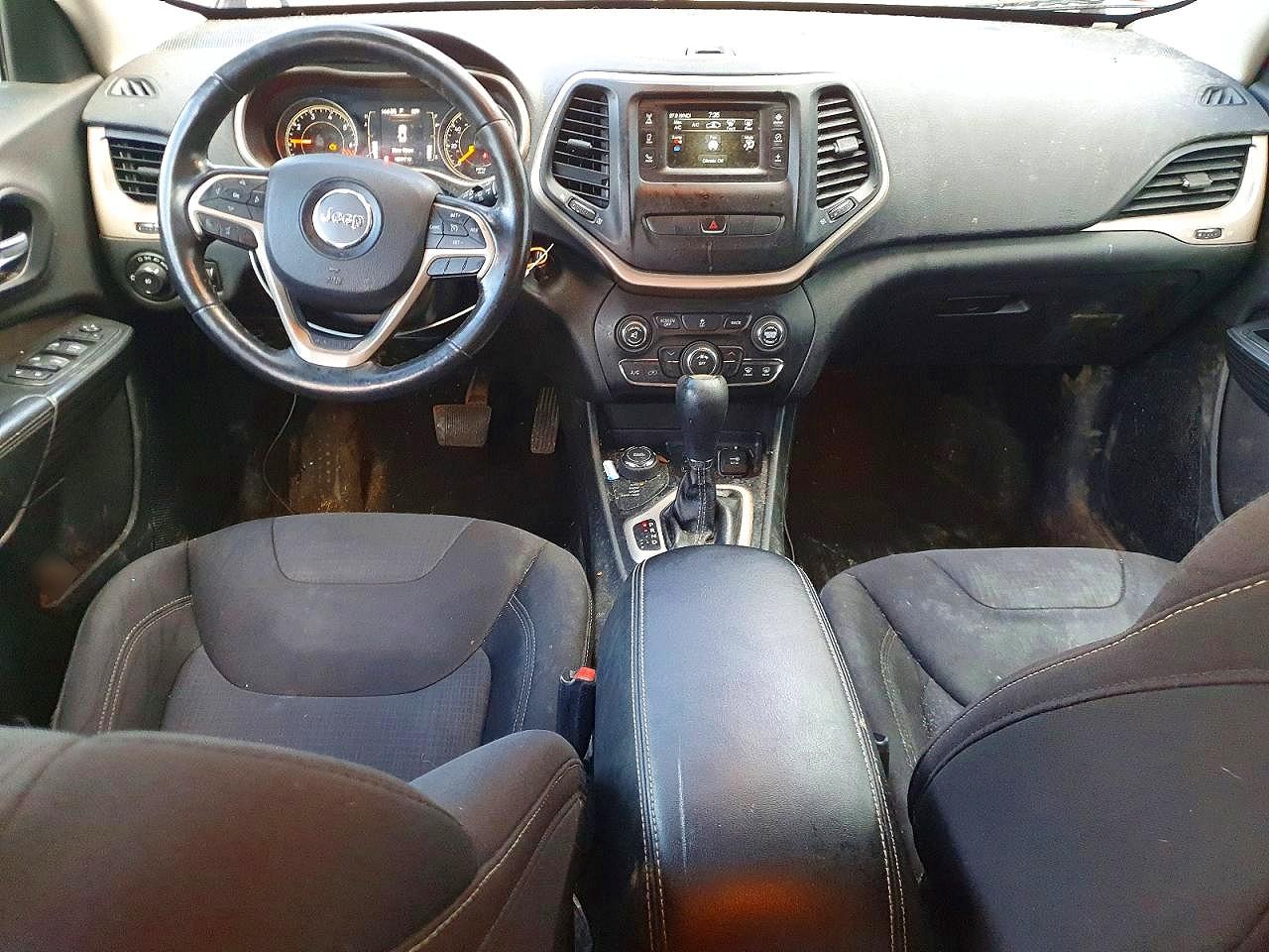 2015 Jeep Cherokee Latitude Красный vin: 1C4PJMCB2FW543744