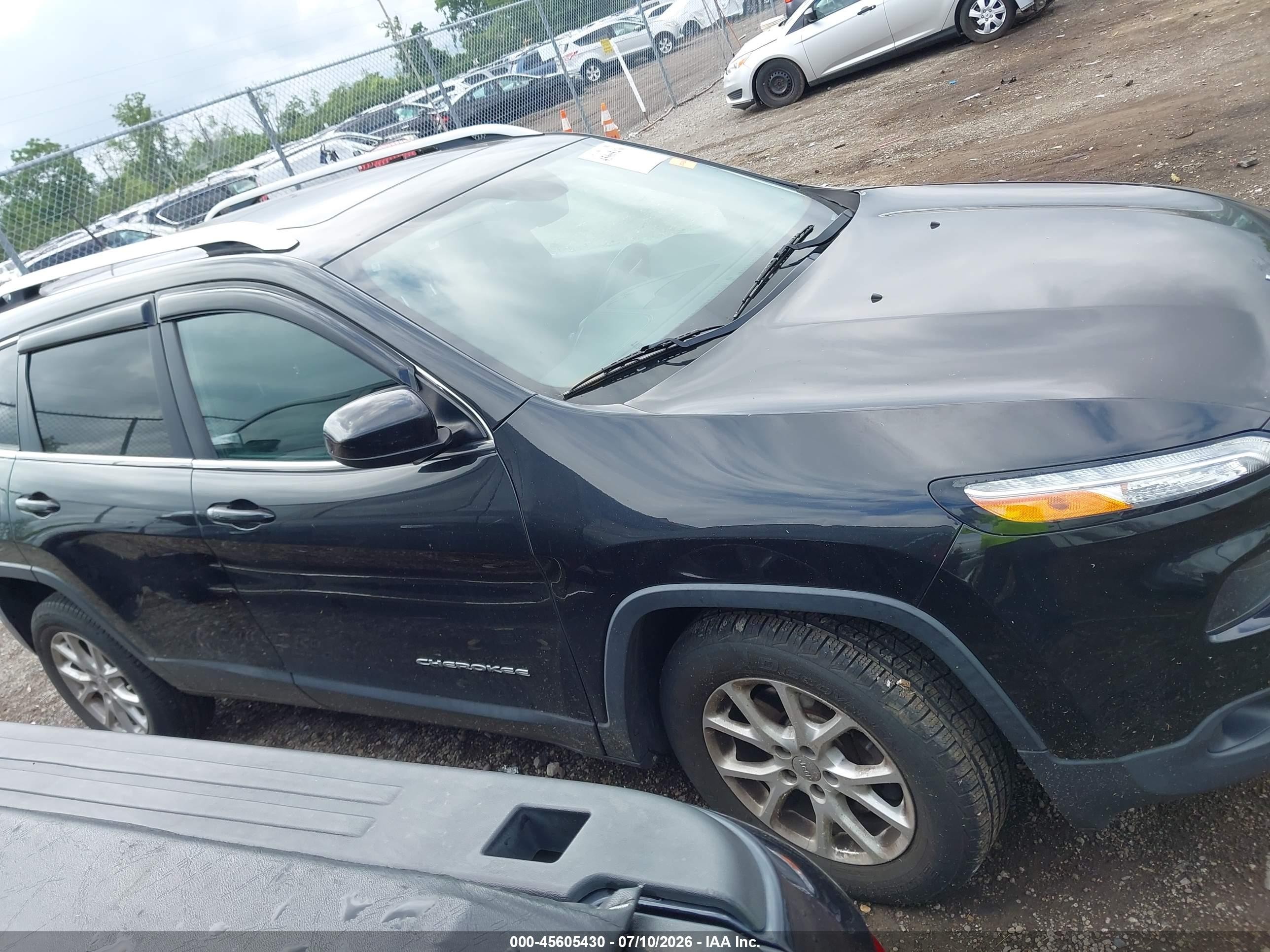 2015 Jeep Cherokee Latitude Черный vin: 1C4PJMCB2FW558681