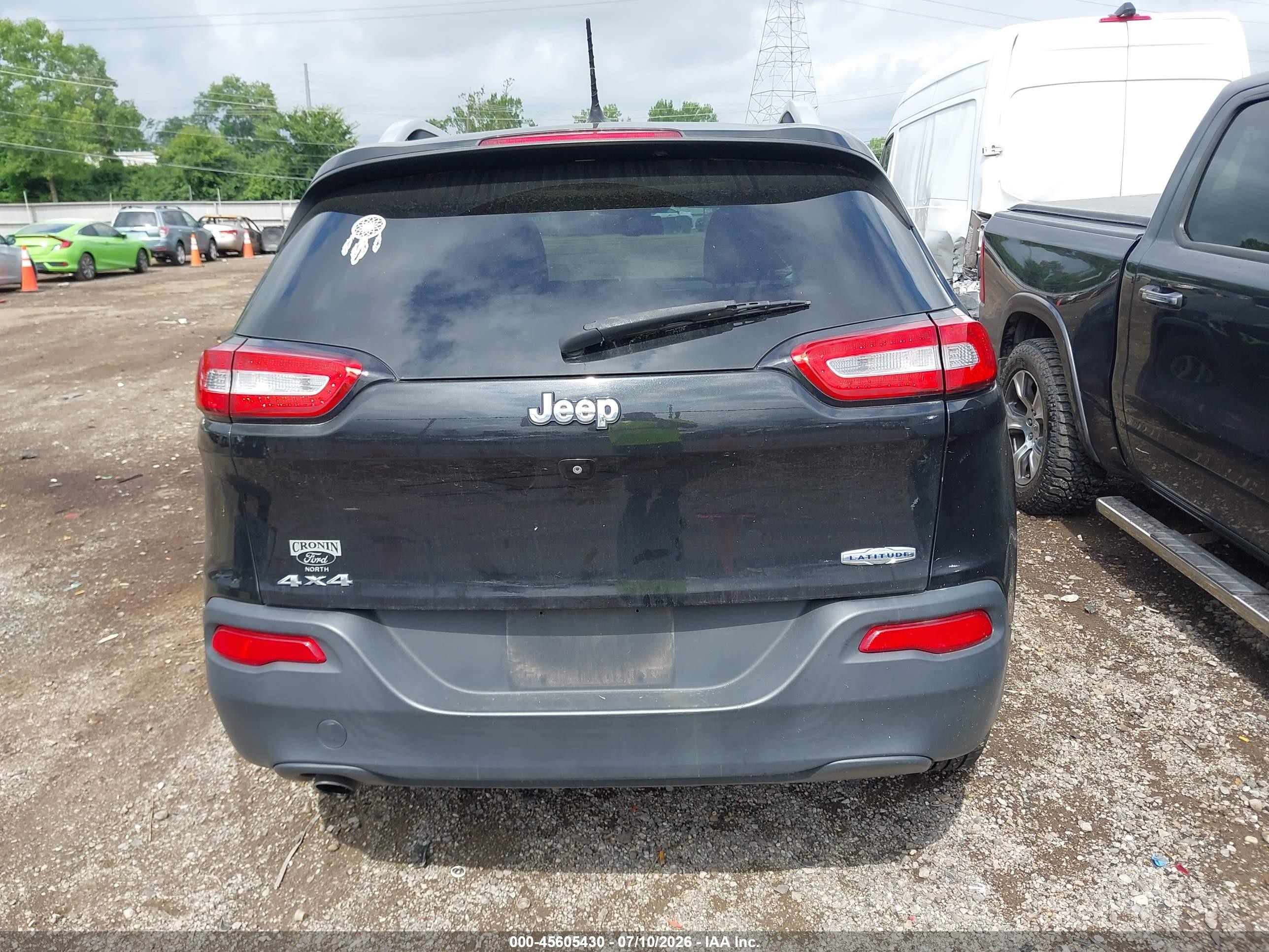 2015 Jeep Cherokee Latitude Черный vin: 1C4PJMCB2FW558681