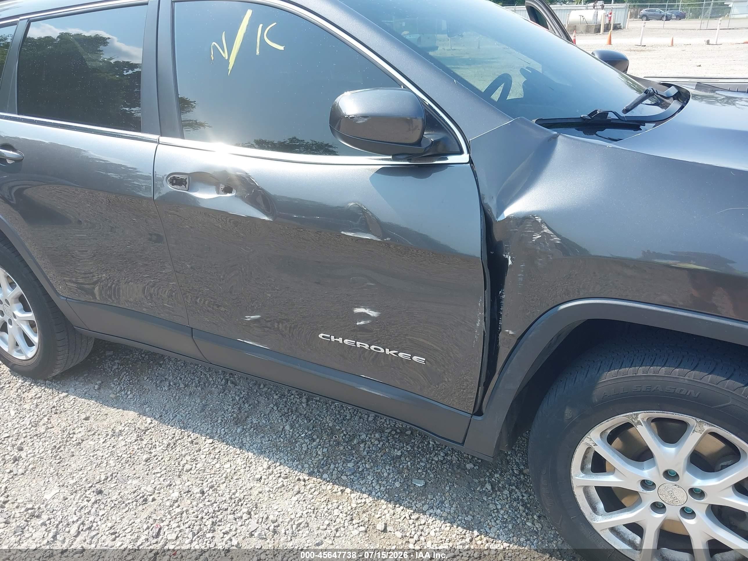 2015 Jeep Cherokee Latitude Pewter vin: 1C4PJMCB2FW645772