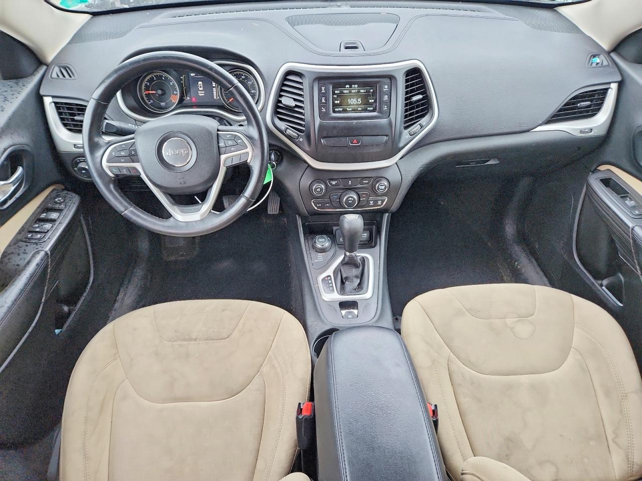 2015 Jeep Cherokee Latitude Серебряный vin: 1C4PJMCB2FW661499