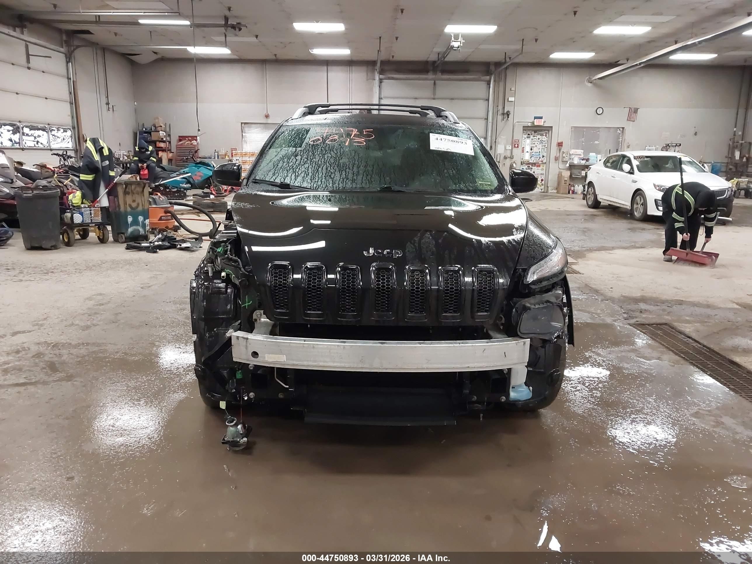 2015 Jeep Cherokee Latitude Black vin: 1C4PJMCB2FW679839