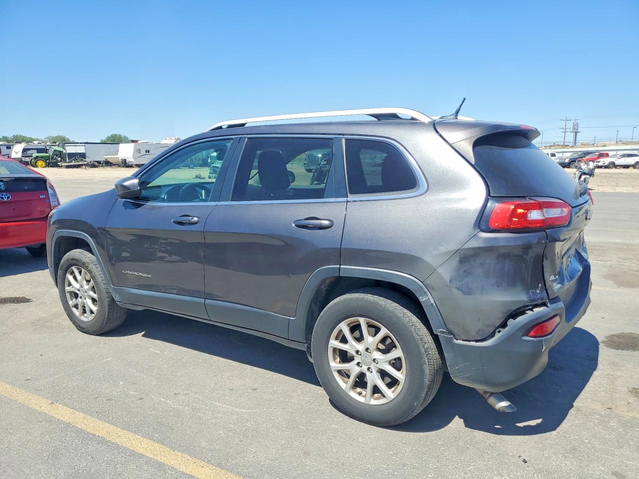 2015 Jeep Cherokee Latitude Gray vin: 1C4PJMCB2FW749243