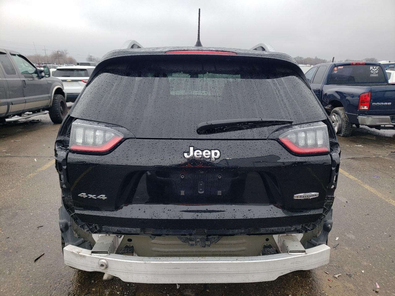 2019 Jeep Cherokee Latitude Black vin: 1C4PJMCB2KD136822