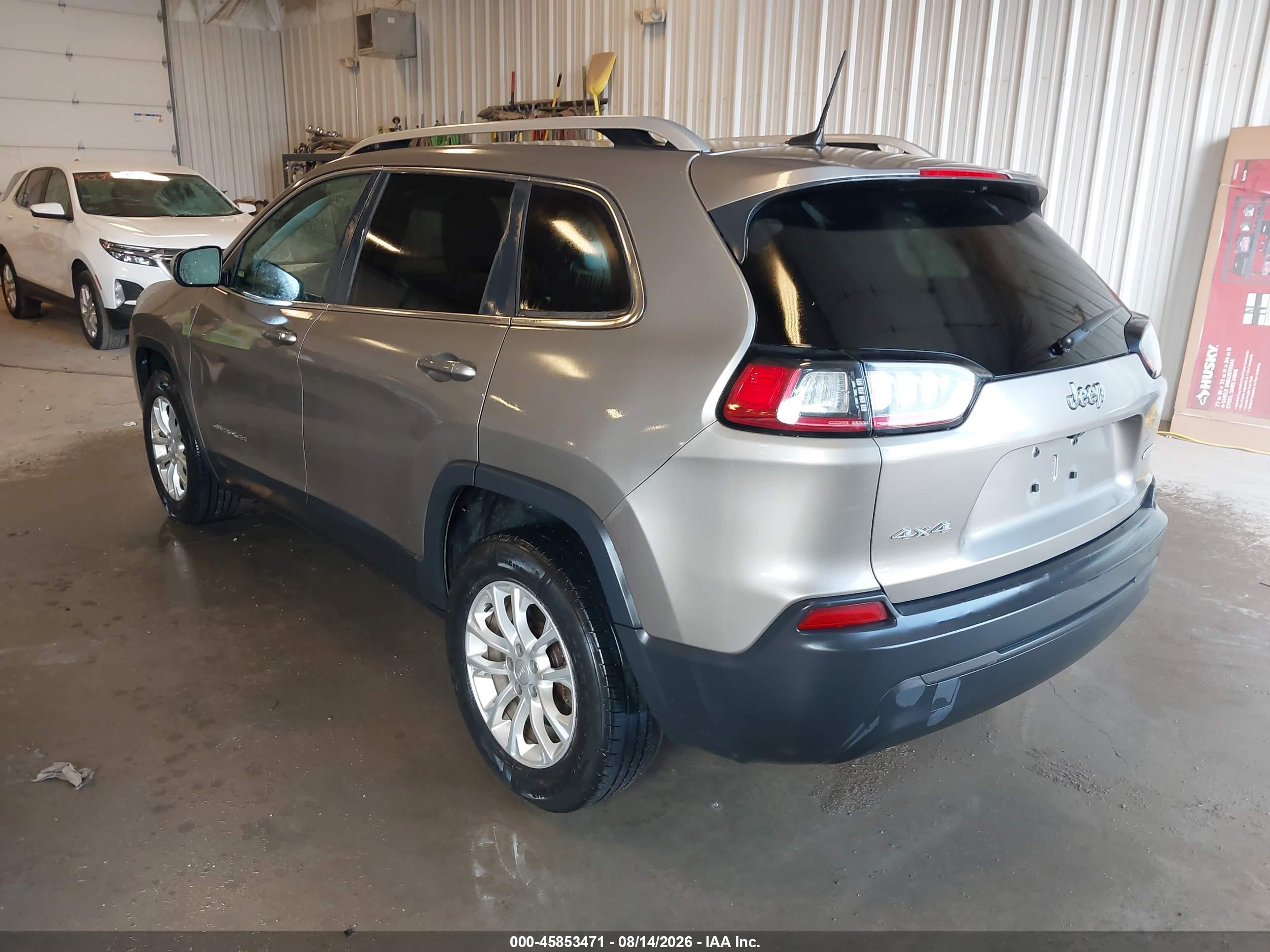 2019 Jeep Cherokee Latitude 4x4 Brown vin: 1C4PJMCB2KD449451