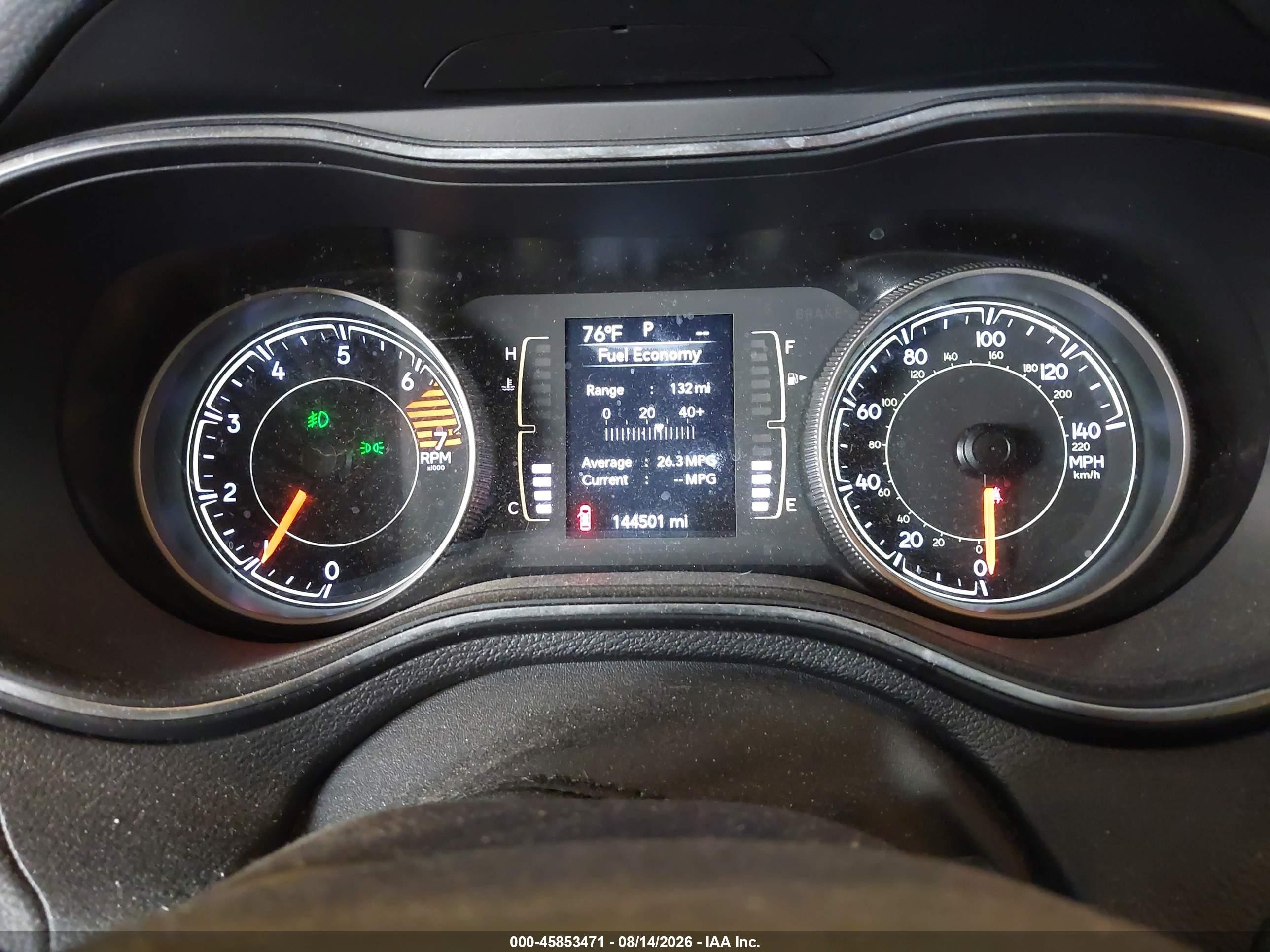 2019 Jeep Cherokee Latitude 4x4 Brown vin: 1C4PJMCB2KD449451