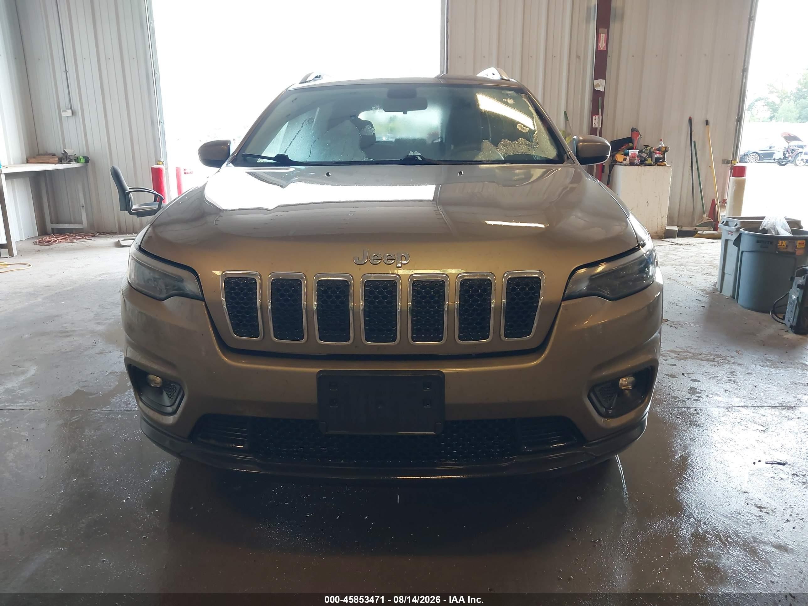 2019 Jeep Cherokee Latitude 4x4 Brown vin: 1C4PJMCB2KD449451
