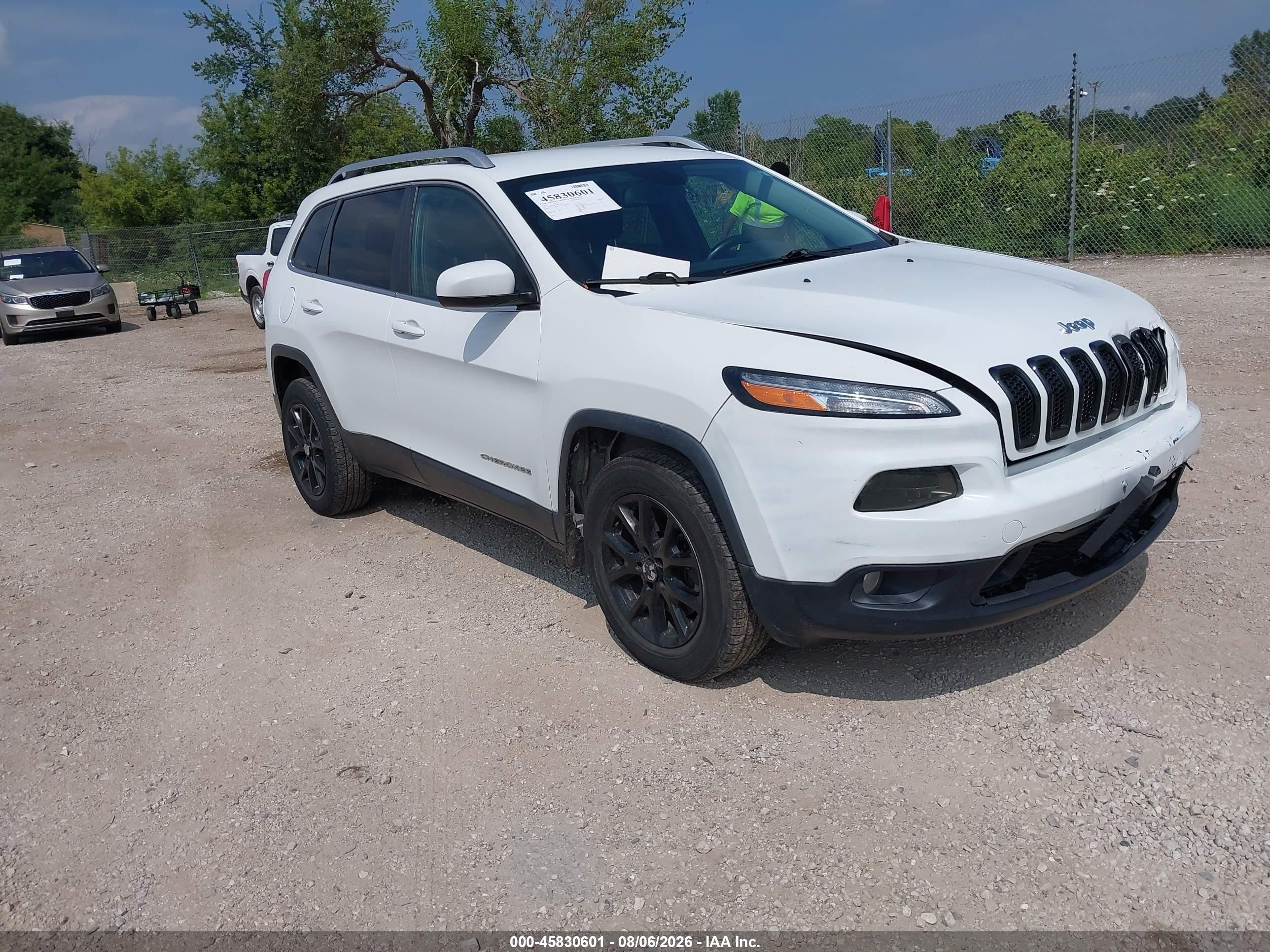 2014 Jeep Cherokee Latitude White vin: 1C4PJMCB3EW110237