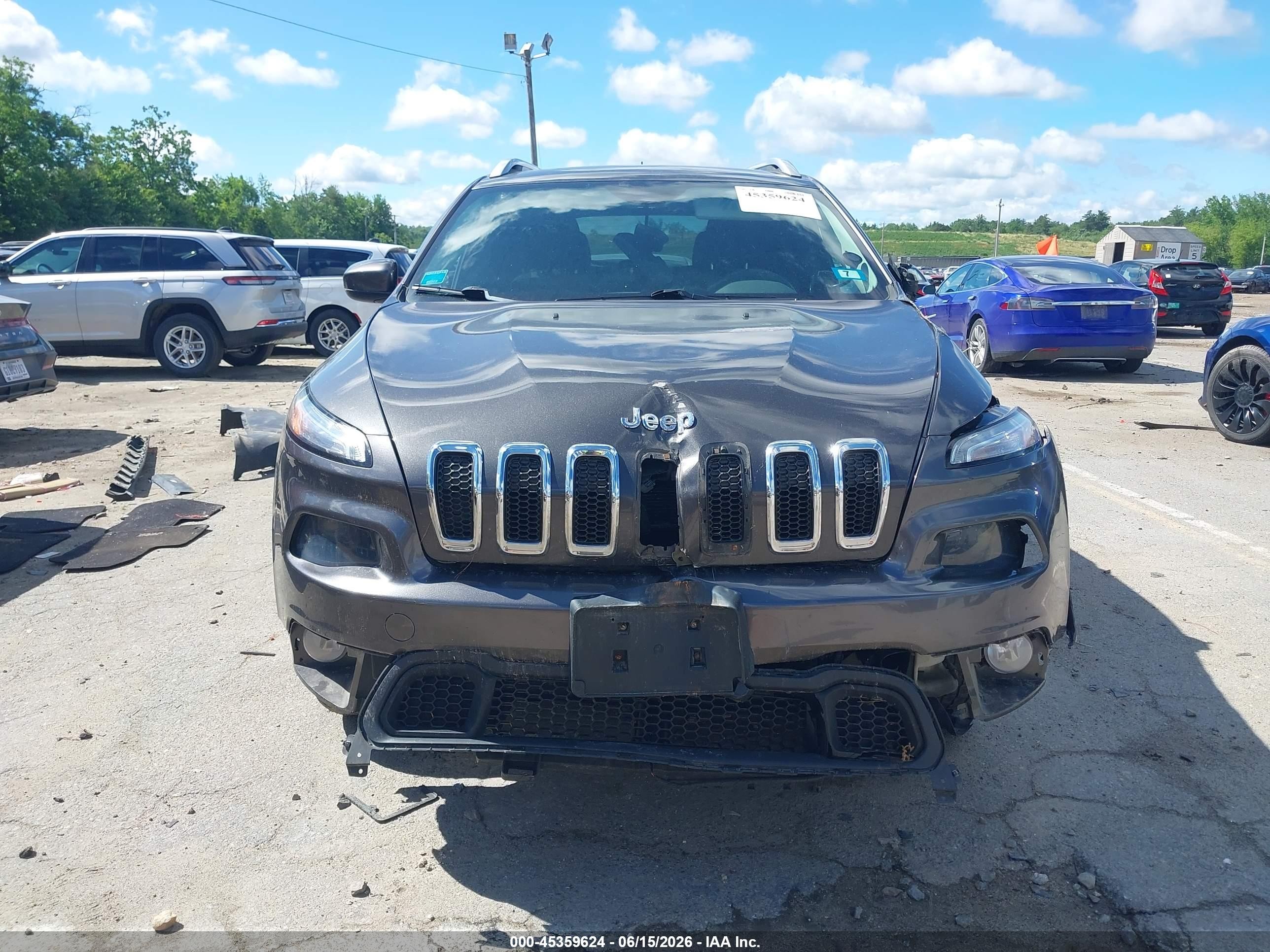 2014 Jeep Cherokee Latitude Серый vin: 1C4PJMCB3EW147076