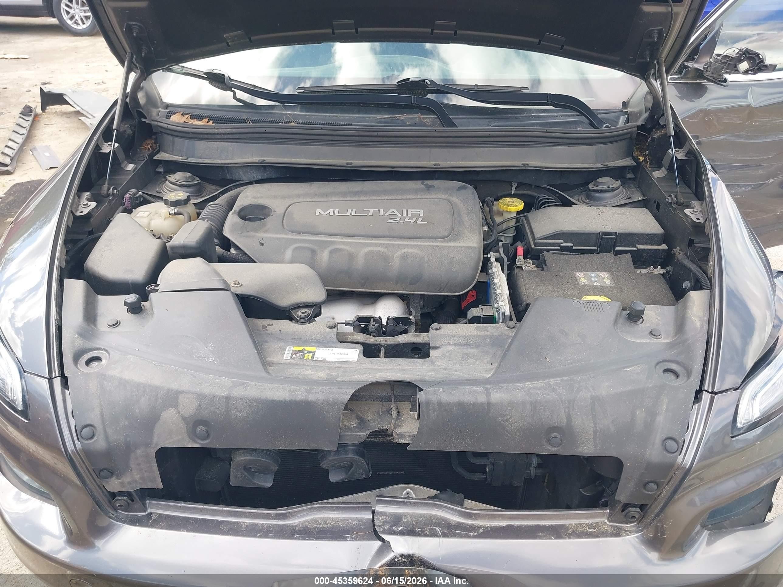 2014 Jeep Cherokee Latitude Серый vin: 1C4PJMCB3EW147076