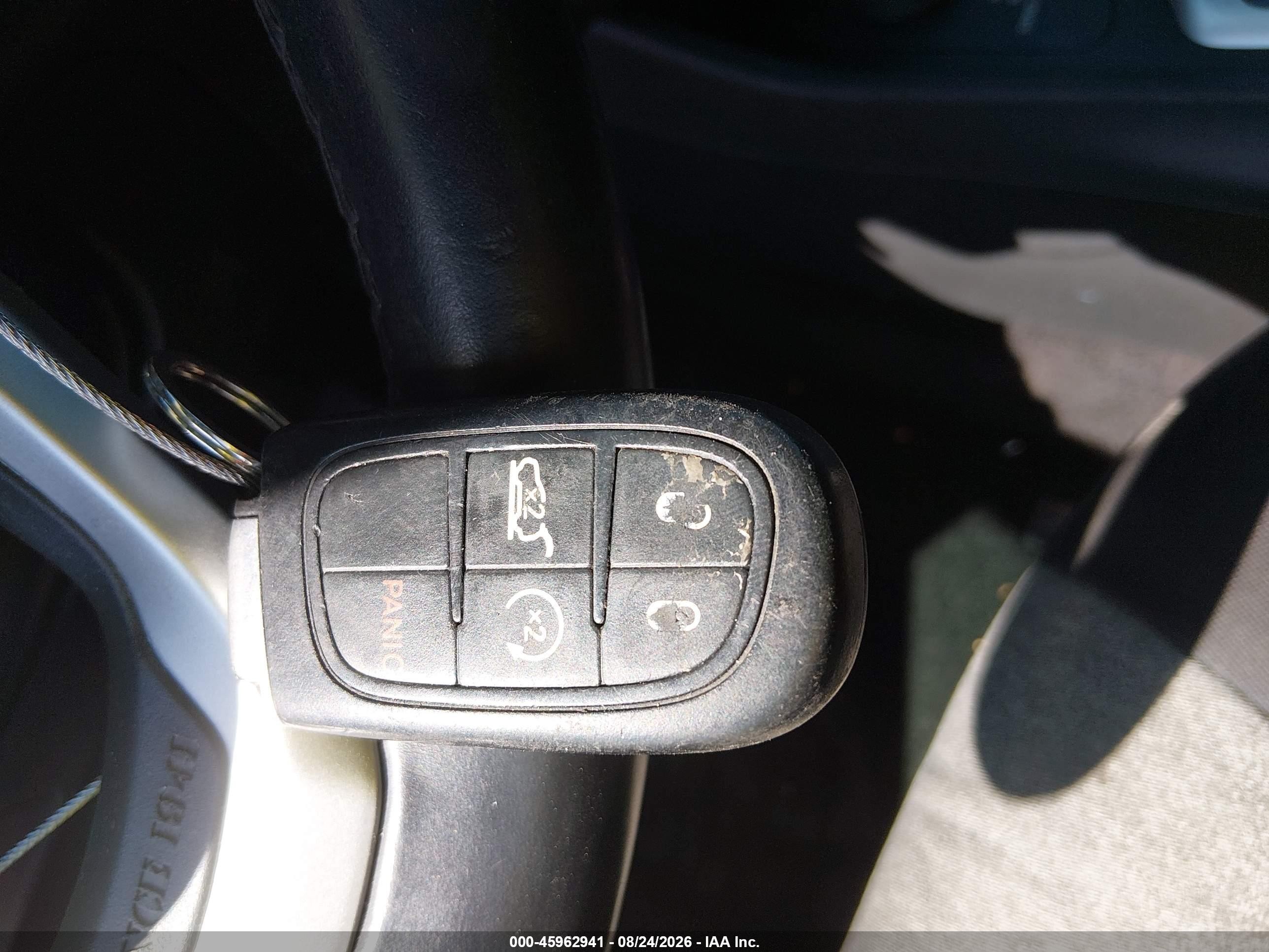 2014 Jeep Cherokee Latitude Gray vin: 1C4PJMCB3EW190882