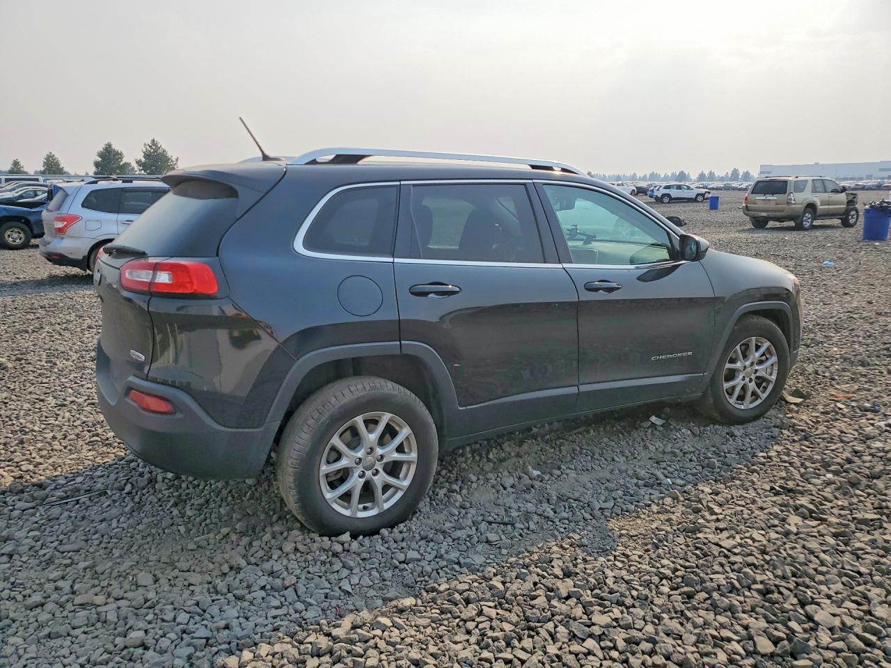 2014 Jeep Cherokee Latitude Black vin: 1C4PJMCB3EW303309