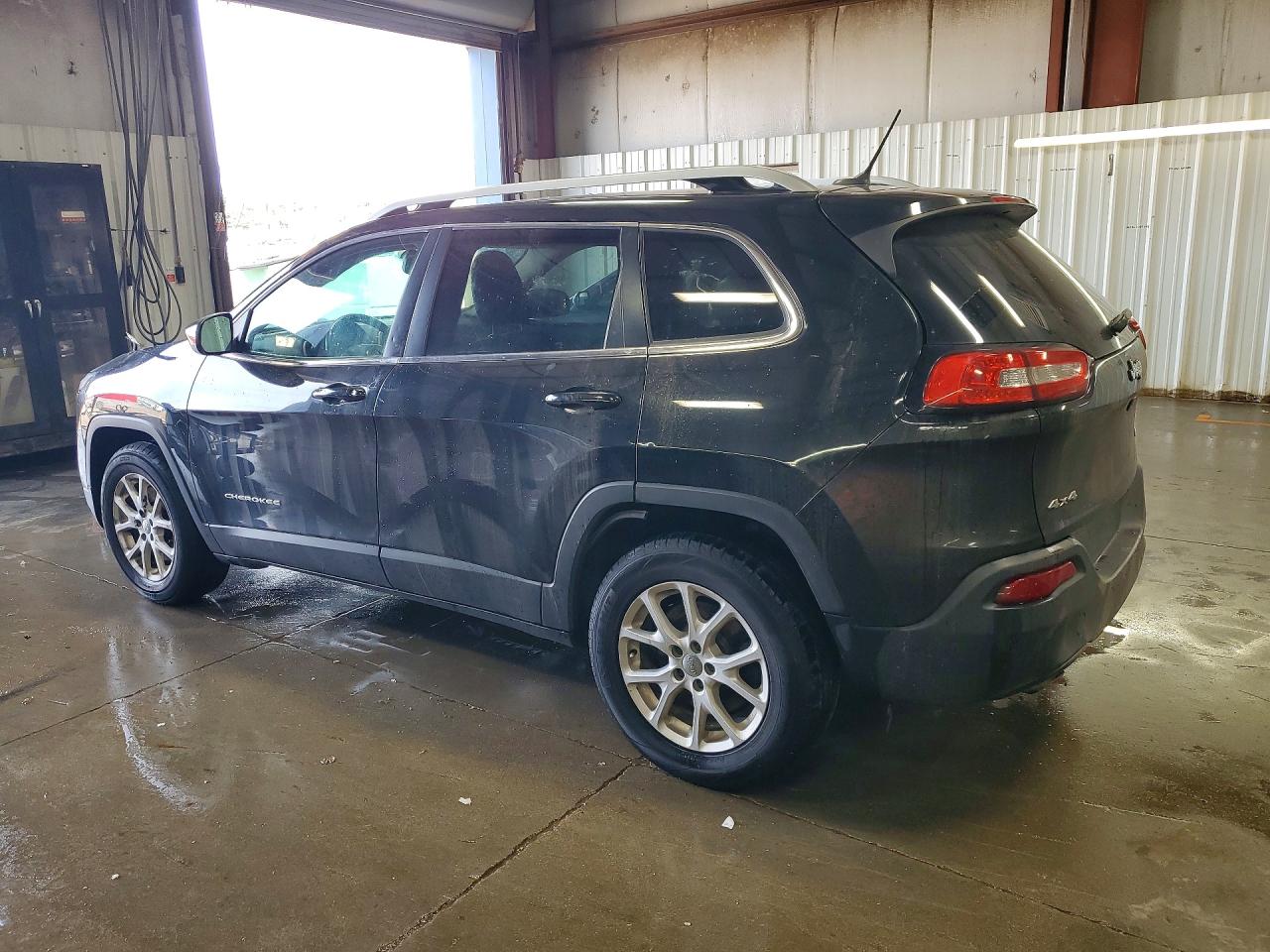 2015 Jeep Cherokee Latitude Black vin: 1C4PJMCB3FW553053