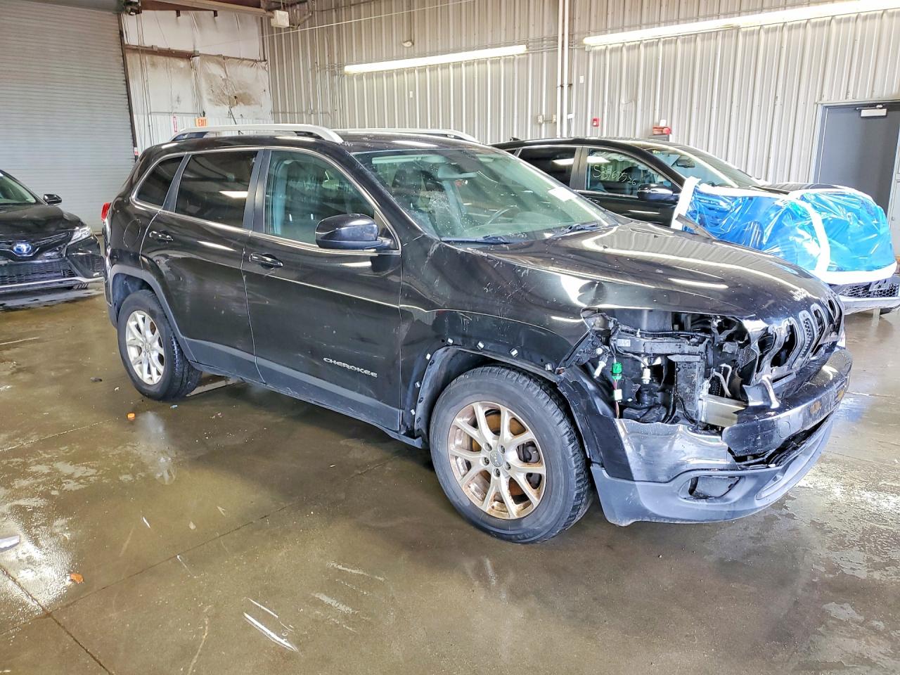 2015 Jeep Cherokee Latitude Black vin: 1C4PJMCB3FW553053