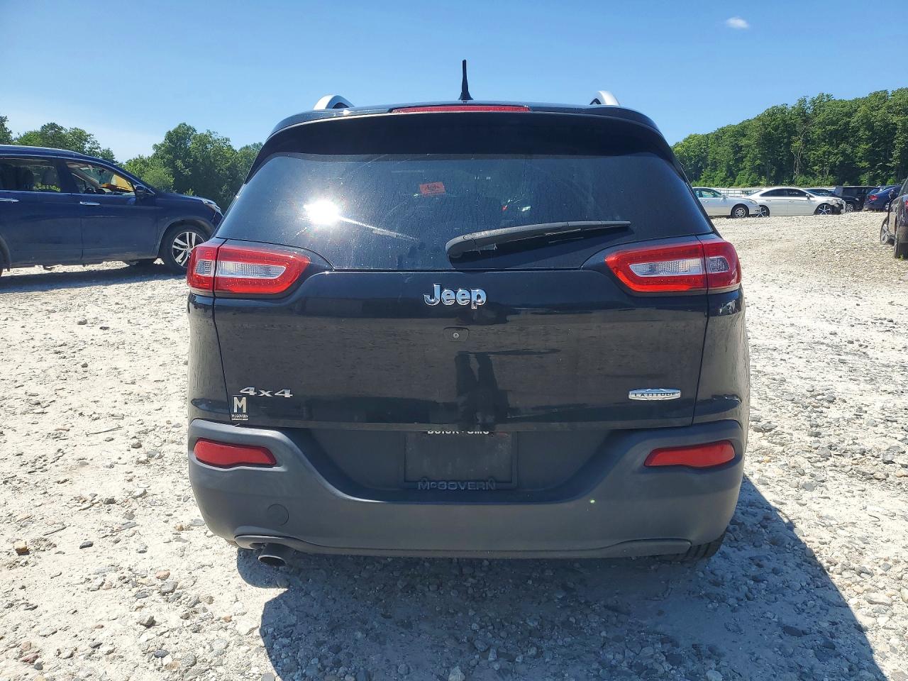 2015 Jeep Cherokee Latitude Black vin: 1C4PJMCB3FW588952