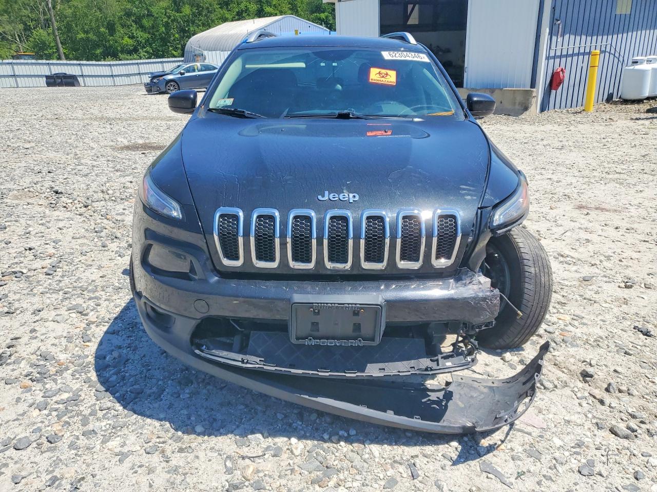 2015 Jeep Cherokee Latitude Black vin: 1C4PJMCB3FW588952