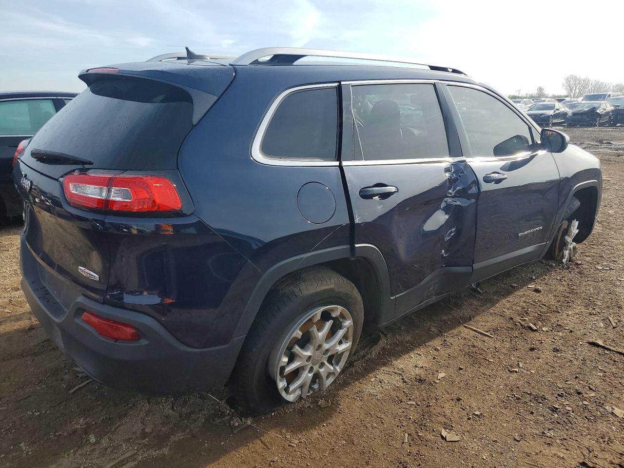 2015 Jeep Cherokee Latitude Blue vin: 1C4PJMCB3FW594640