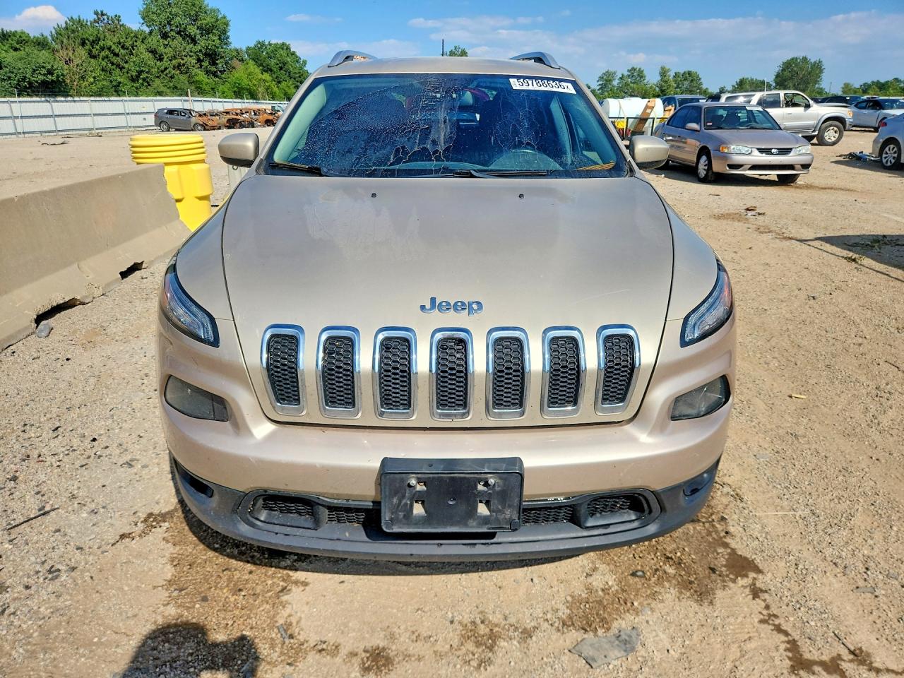 2015 Jeep Cherokee Latitude Бежевый vin: 1C4PJMCB3FW651645
