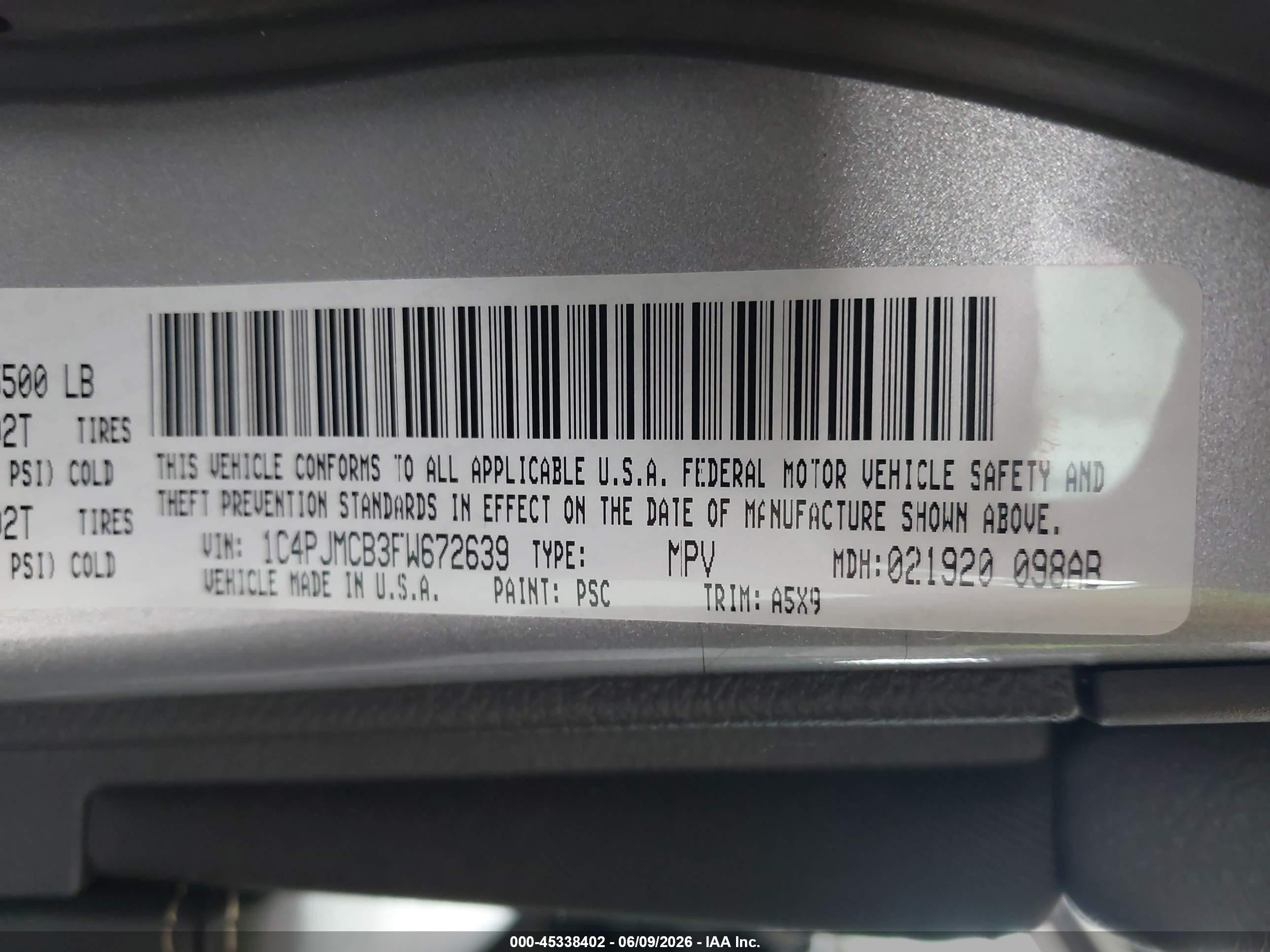 2015 Jeep Cherokee Latitude Серебряный vin: 1C4PJMCB3FW672639
