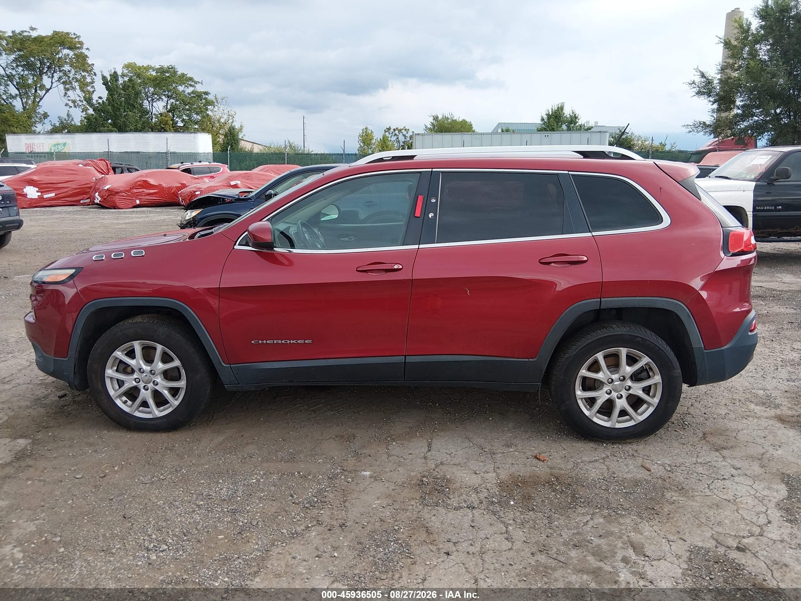 2015 Jeep Cherokee Latitude Burgundy vin: 1C4PJMCB3FW697198