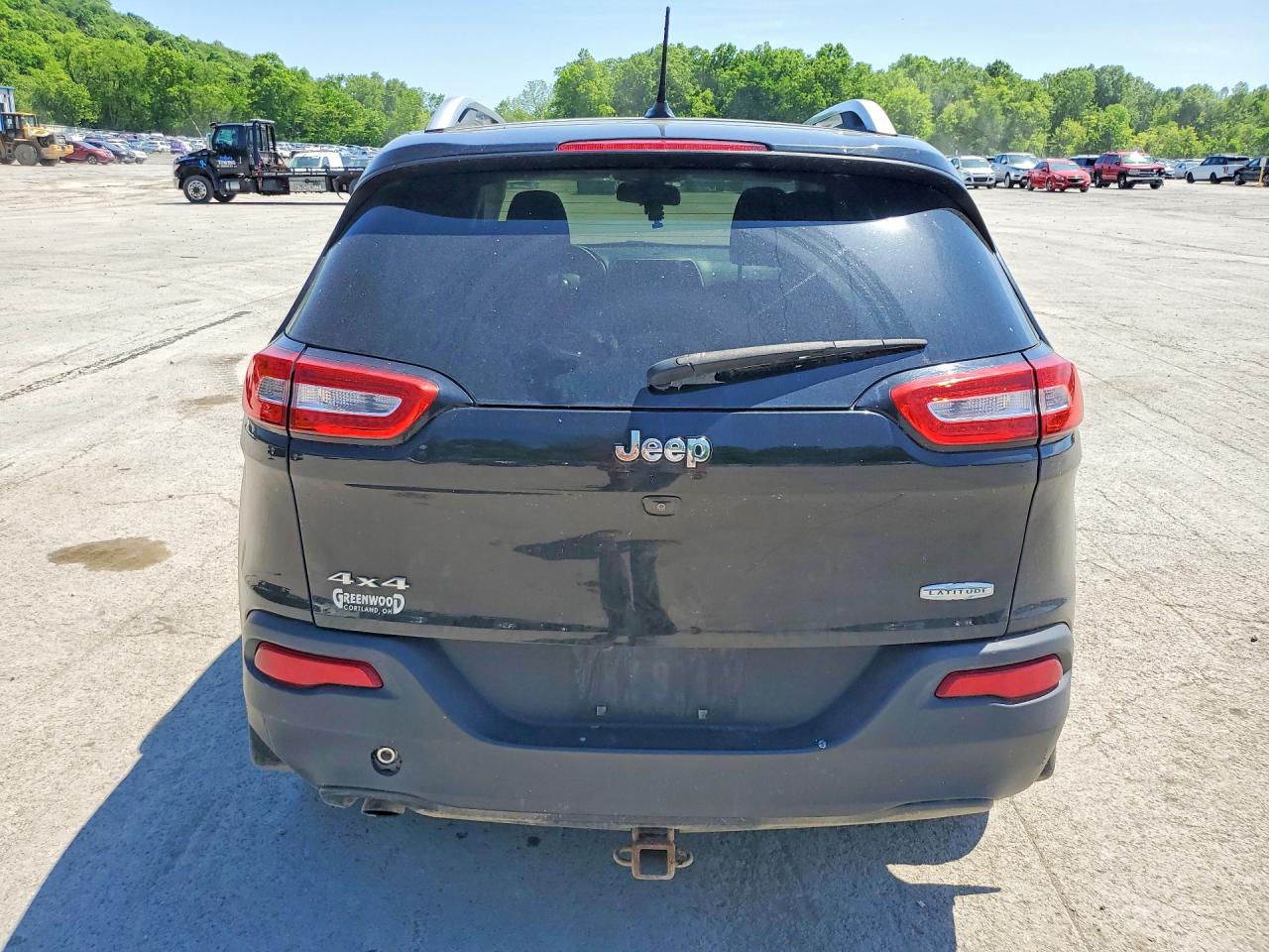 2015 Jeep Cherokee Latitude Black vin: 1C4PJMCB3FW751261