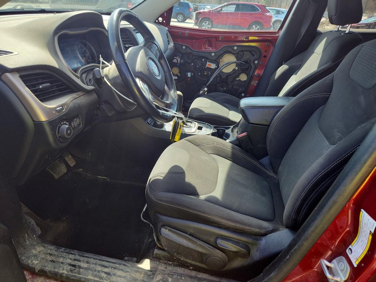 2015 Jeep Cherokee Red vin: 1C4PJMCB3FW784678