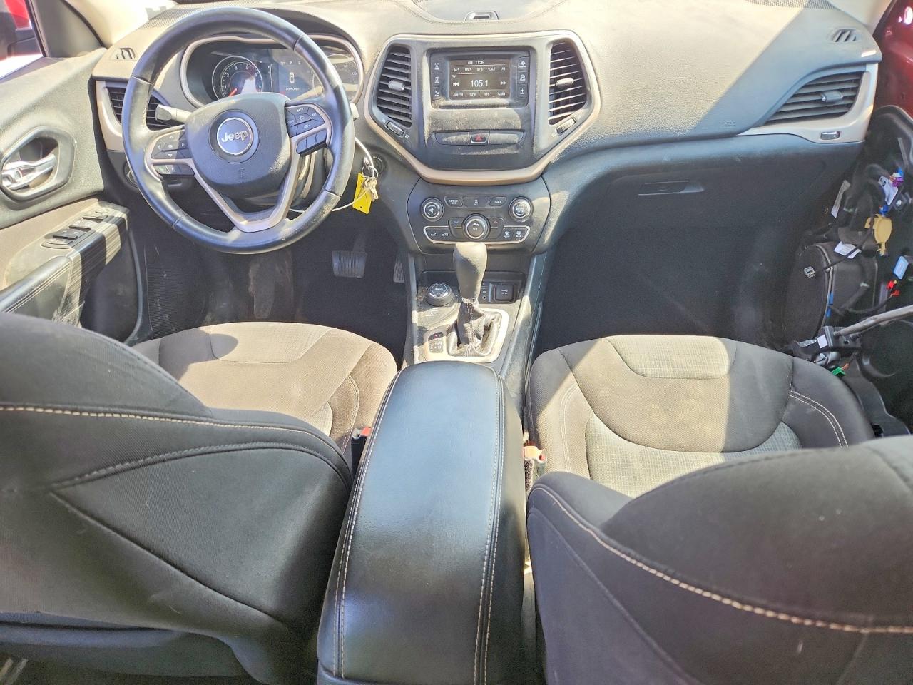 2015 Jeep Cherokee Red vin: 1C4PJMCB3FW784678